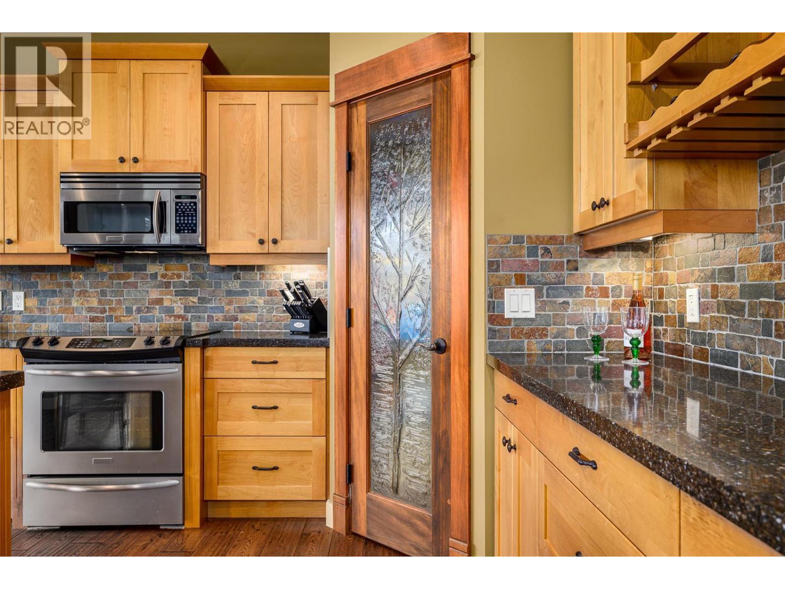 27 Birdie Lake Drive Unit# 4, Vernon, British Columbia  V1H 2J4 - Photo 15 - 10377406