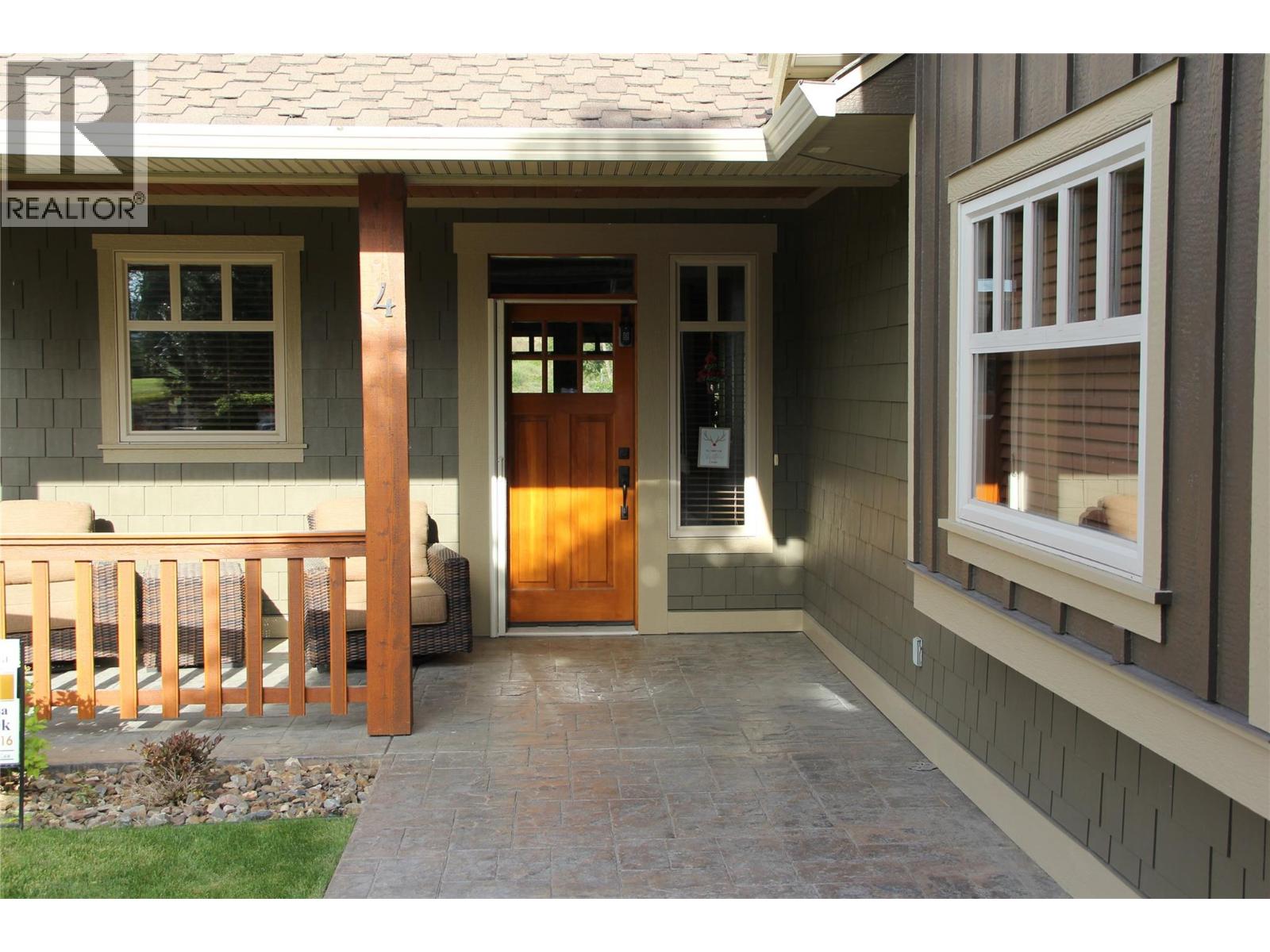 27 Birdie Lake Drive Unit# 4, Vernon, British Columbia  V1H 2J4 - Photo 4 - 10377406