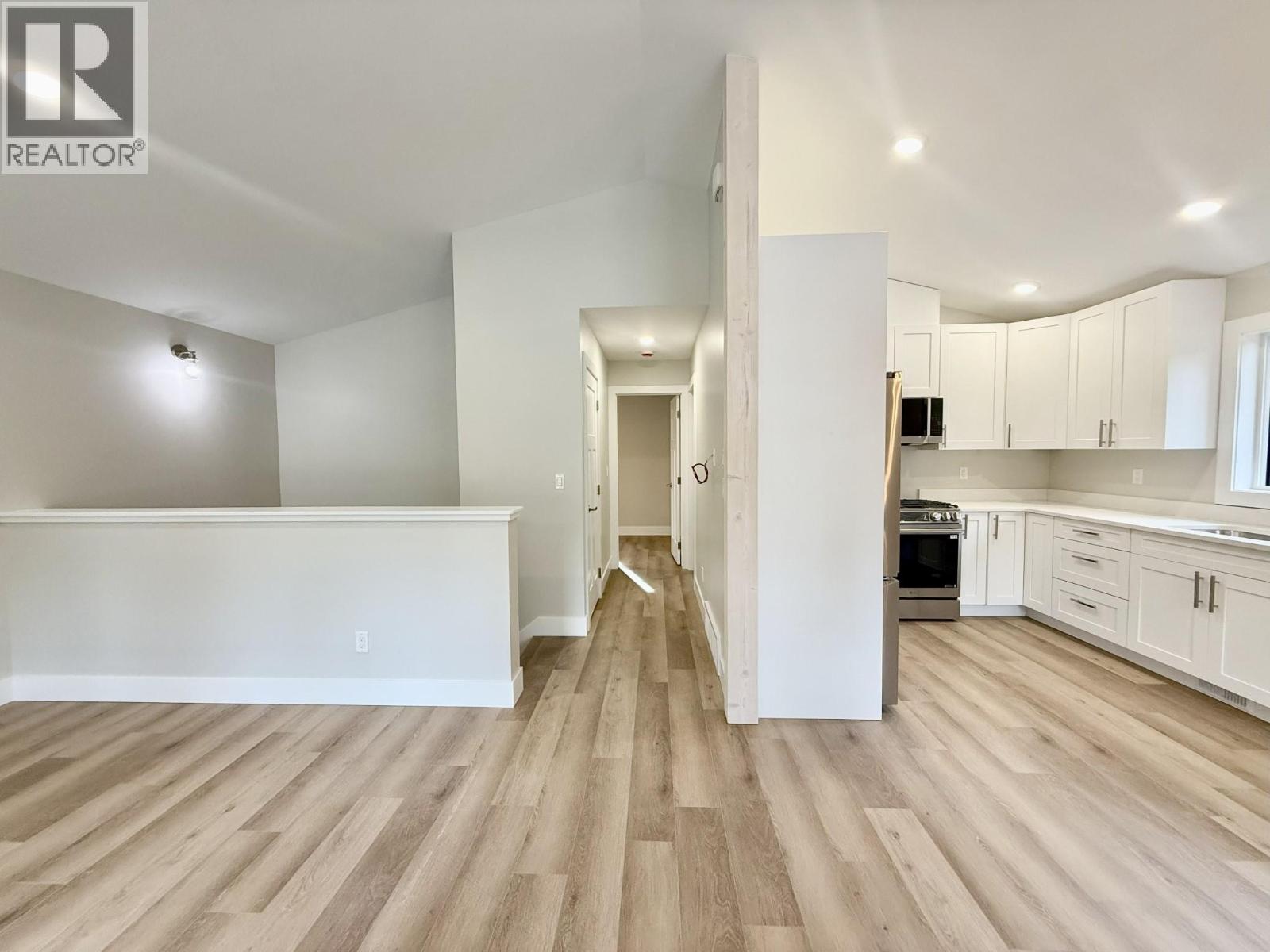 1938 Foxwood Trail Unit# 7, Windermere, British Columbia  V0B 2L2 - Photo 12 - 10377790