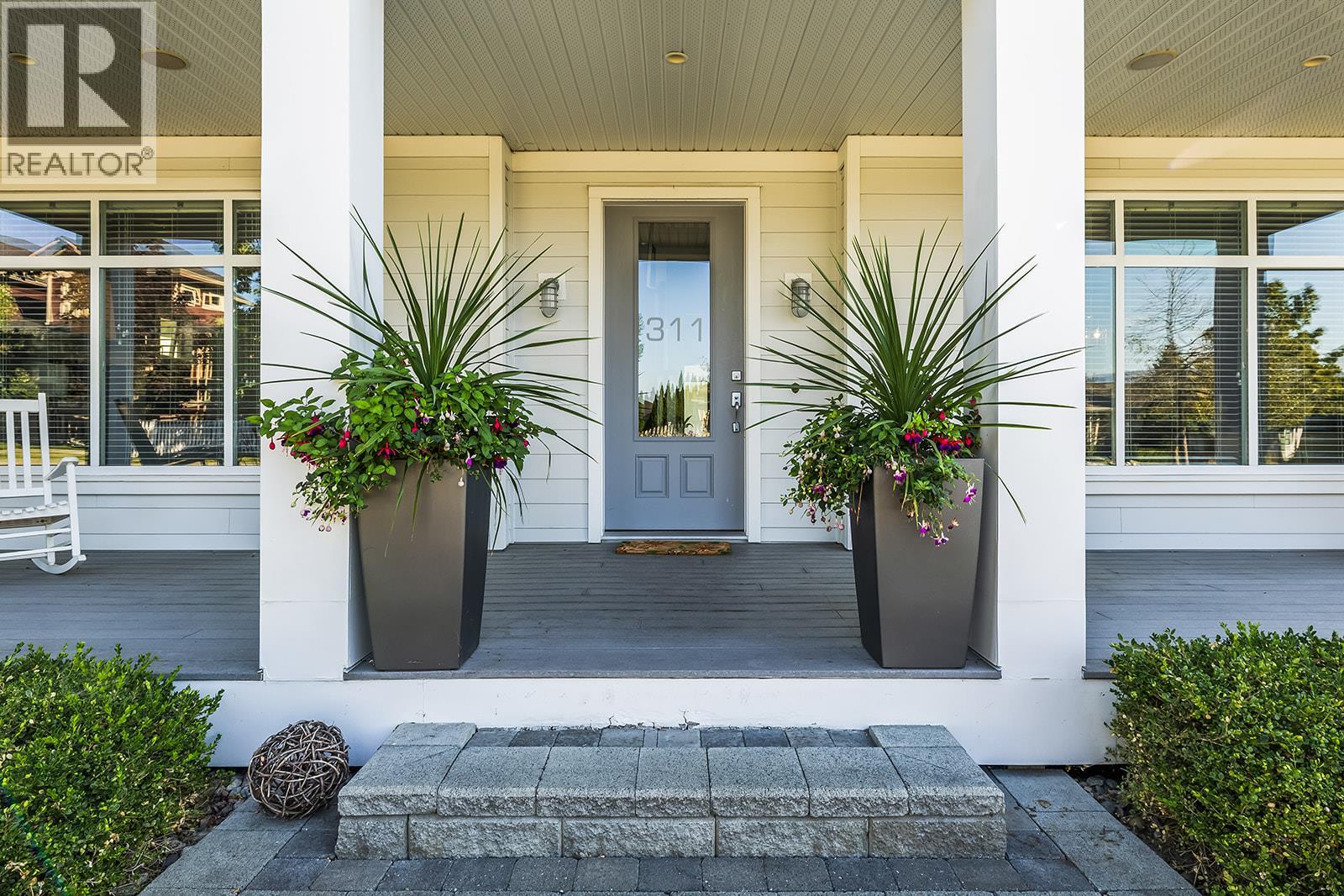 311 Providence Avenue, Kelowna, British Columbia  V1W 5C1 - Photo 4 - 10372859