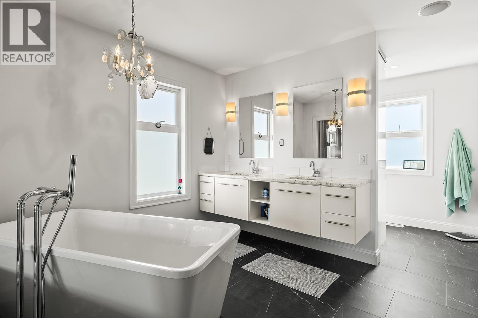 311 Providence Avenue, Kelowna, British Columbia  V1W 5C1 - Photo 42 - 10372859