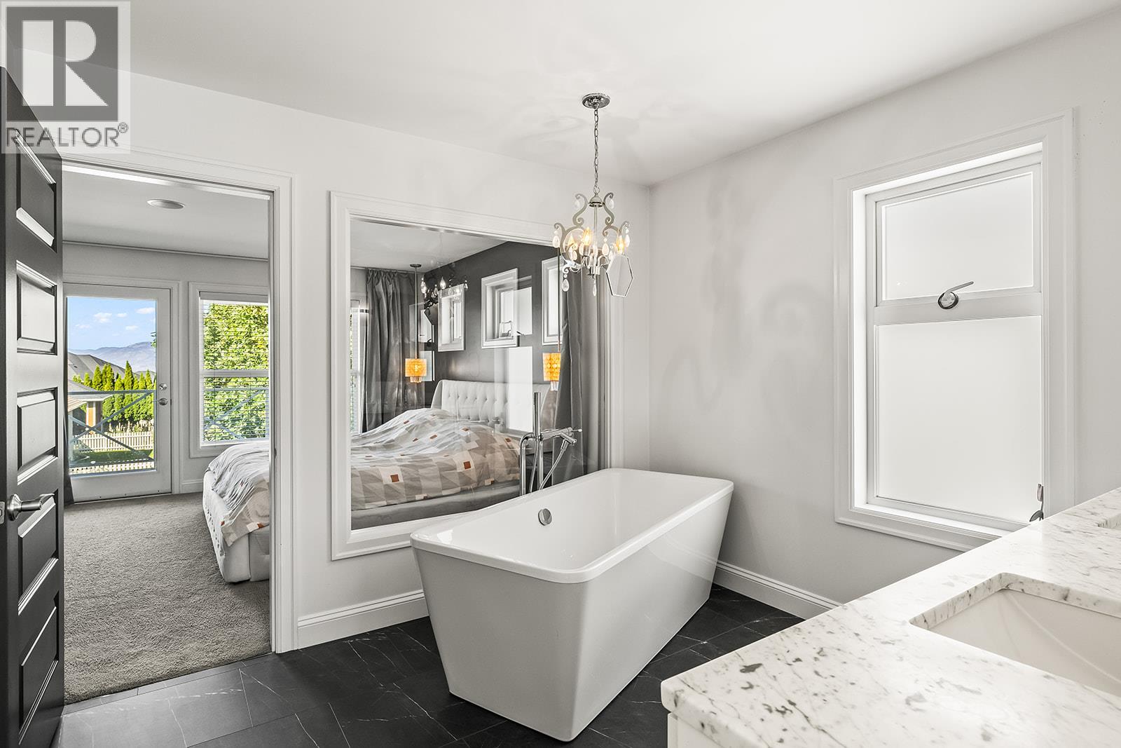 311 Providence Avenue, Kelowna, British Columbia  V1W 5C1 - Photo 43 - 10372859