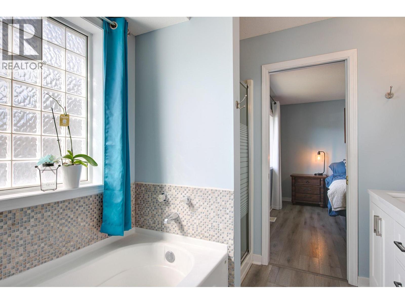 5812 Richfield Place, Vernon, British Columbia  V1H 1A6 - Photo 31 - 10343425