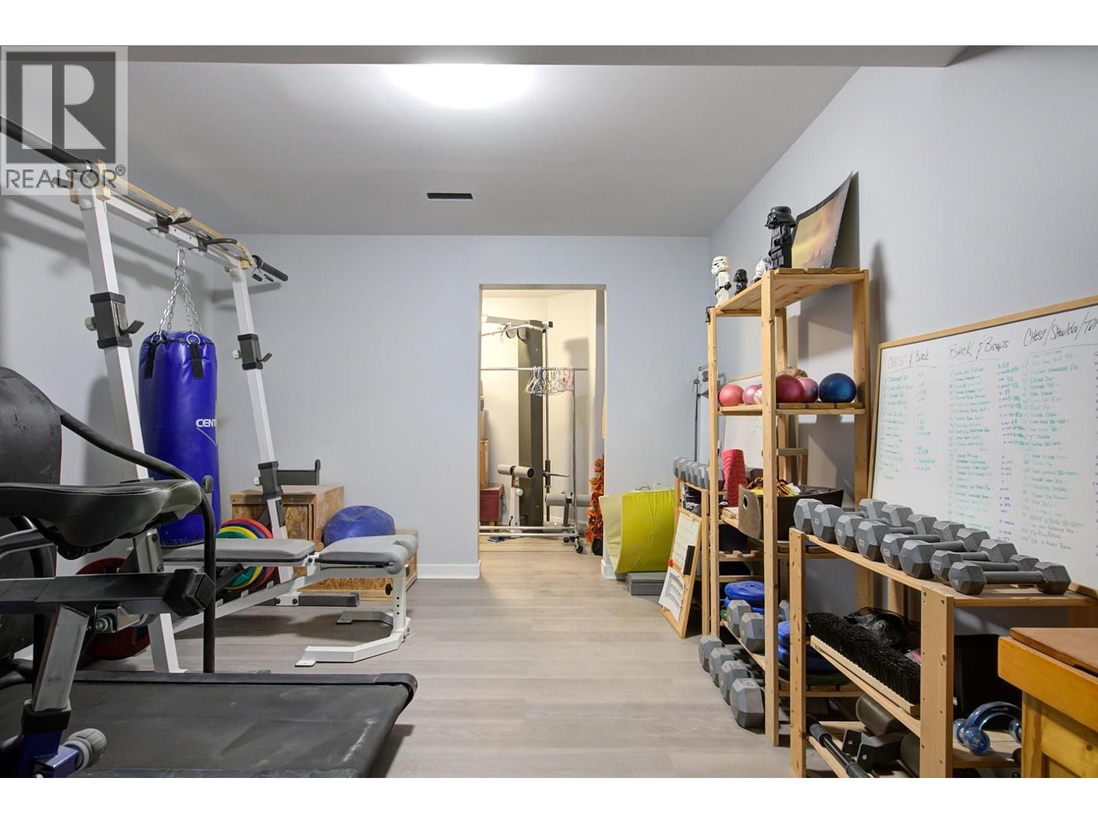 5812 Richfield Place, Vernon, British Columbia  V1H 1A6 - Photo 46 - 10343425