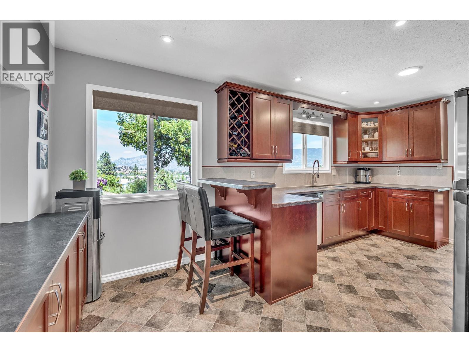 8704 Kuroda Place, Summerland, British Columbia  V0H 1Z7 - Photo 16 - 10377654