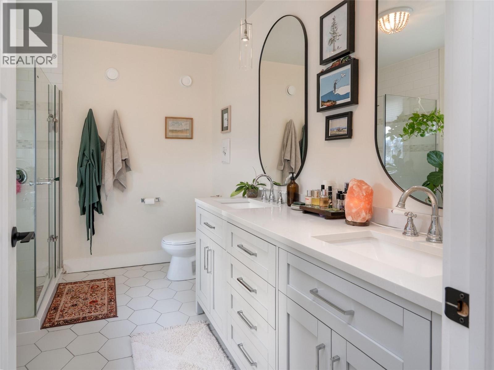 1633 Mason Road, Revelstoke, British Columbia  V0E 2S0 - Photo 28 - 10376843