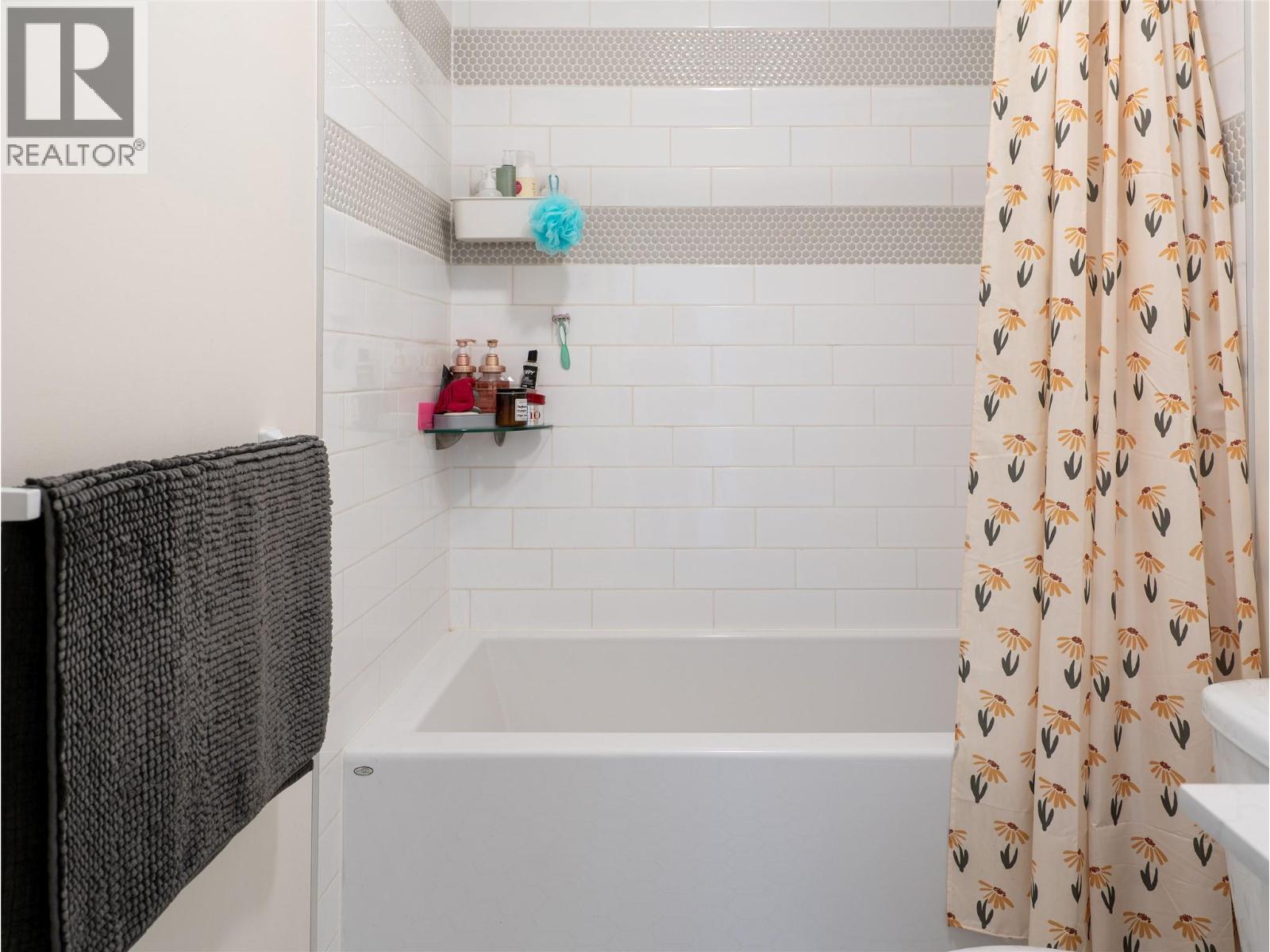 1633 Mason Road, Revelstoke, British Columbia  V0E 2S0 - Photo 34 - 10376843