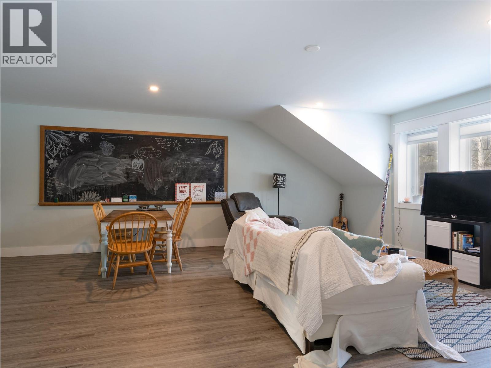 1633 Mason Road, Revelstoke, British Columbia  V0E 2S0 - Photo 36 - 10376843