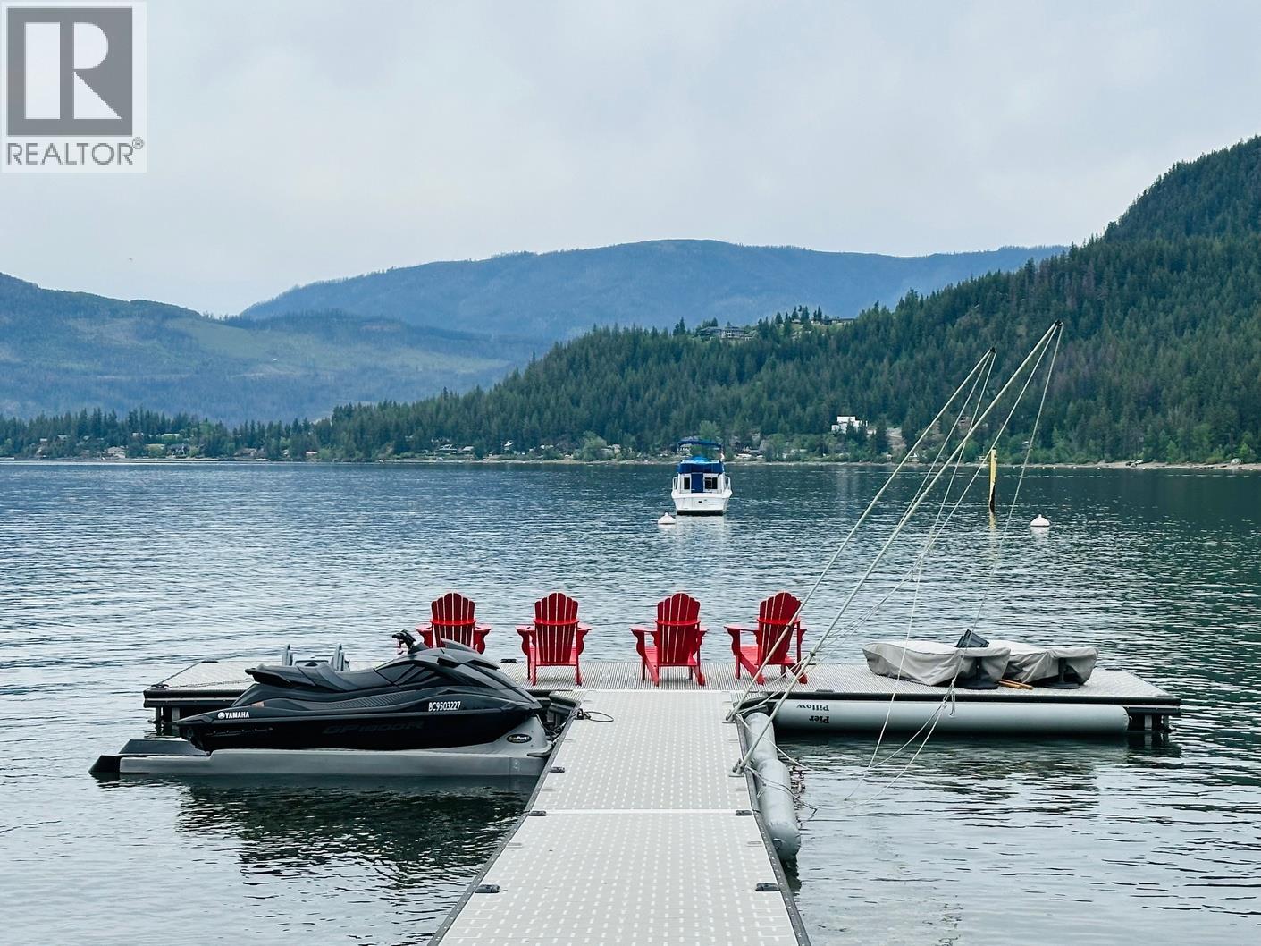 2661 Blind Bay Road, Blind Bay, British Columbia  V0E 1H1 - Photo 3 - 10377809