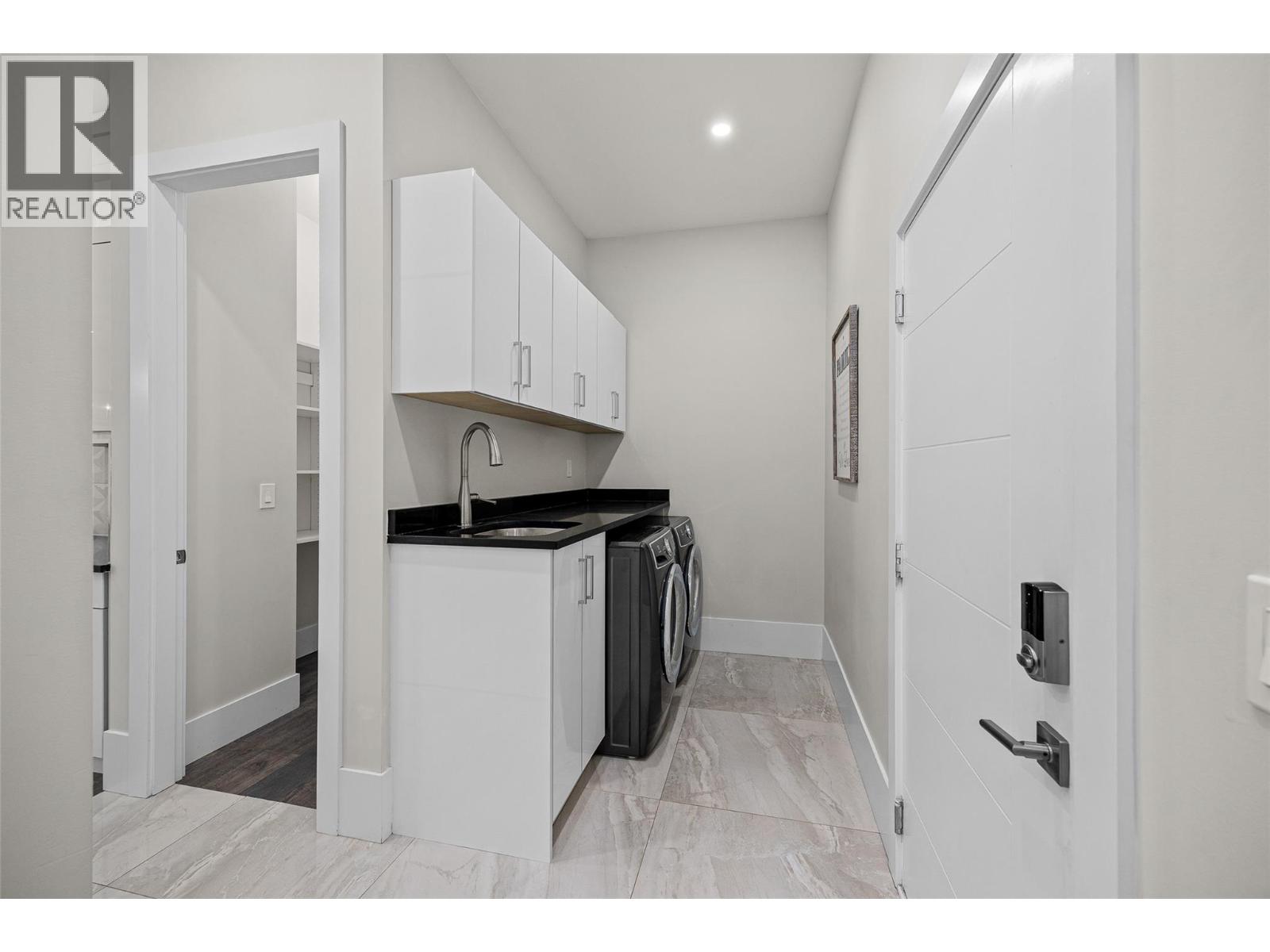 3410 Chocolate Lily Lane, Kelowna, British Columbia  V1V 3G1 - Photo 37 - 10377783