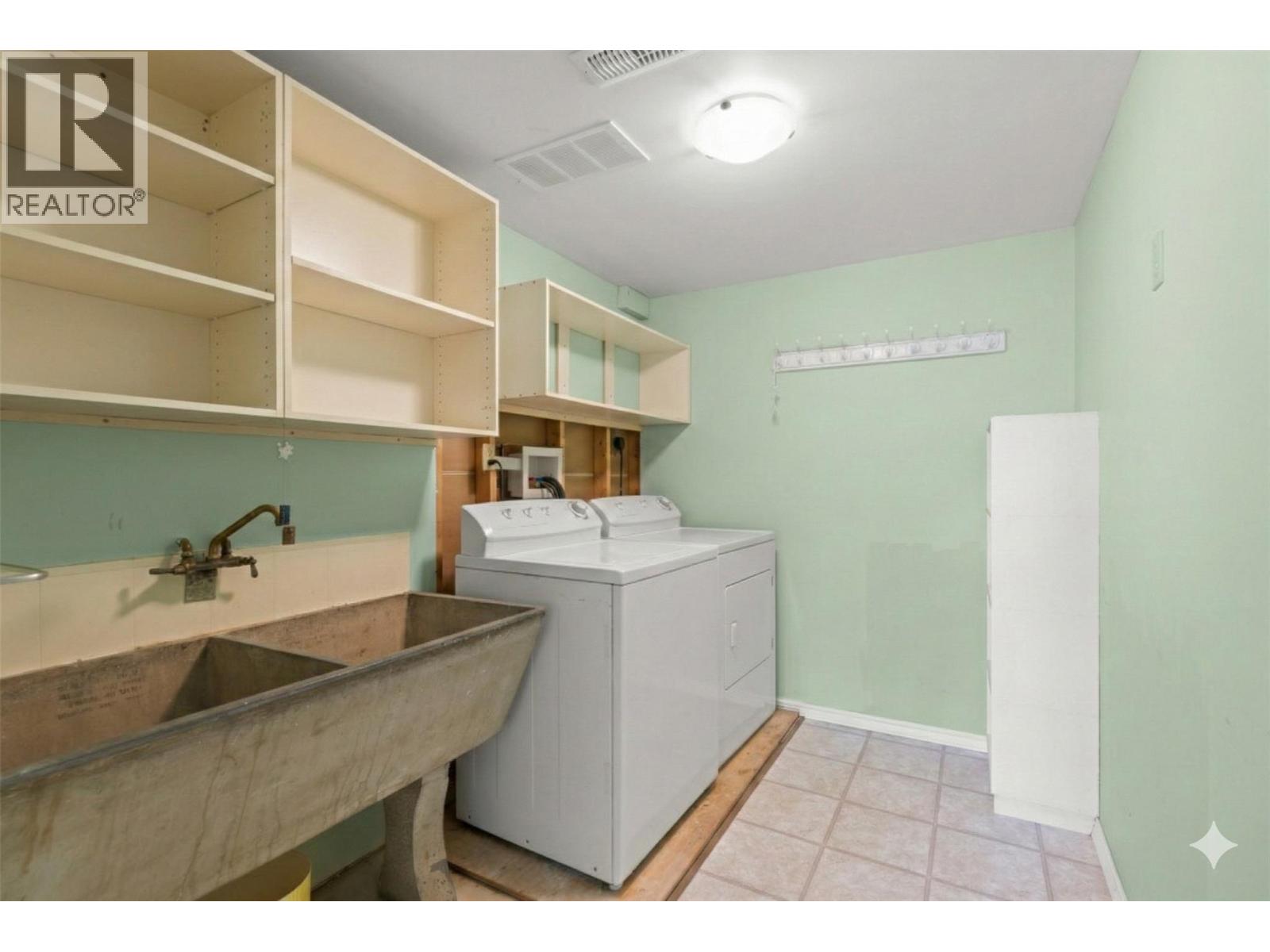 1801 35th Avenue, Vernon, British Columbia  V1T 2R9 - Photo 22 - 10377767