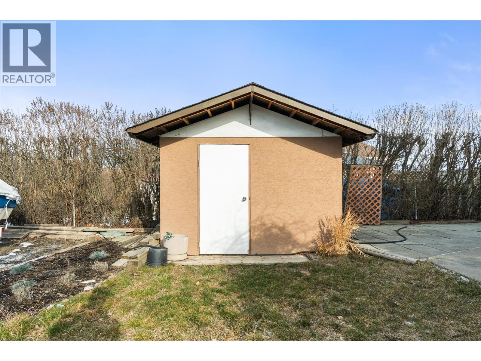 1801 35th Avenue, Vernon, British Columbia  V1T 2R9 - Photo 30 - 10377767