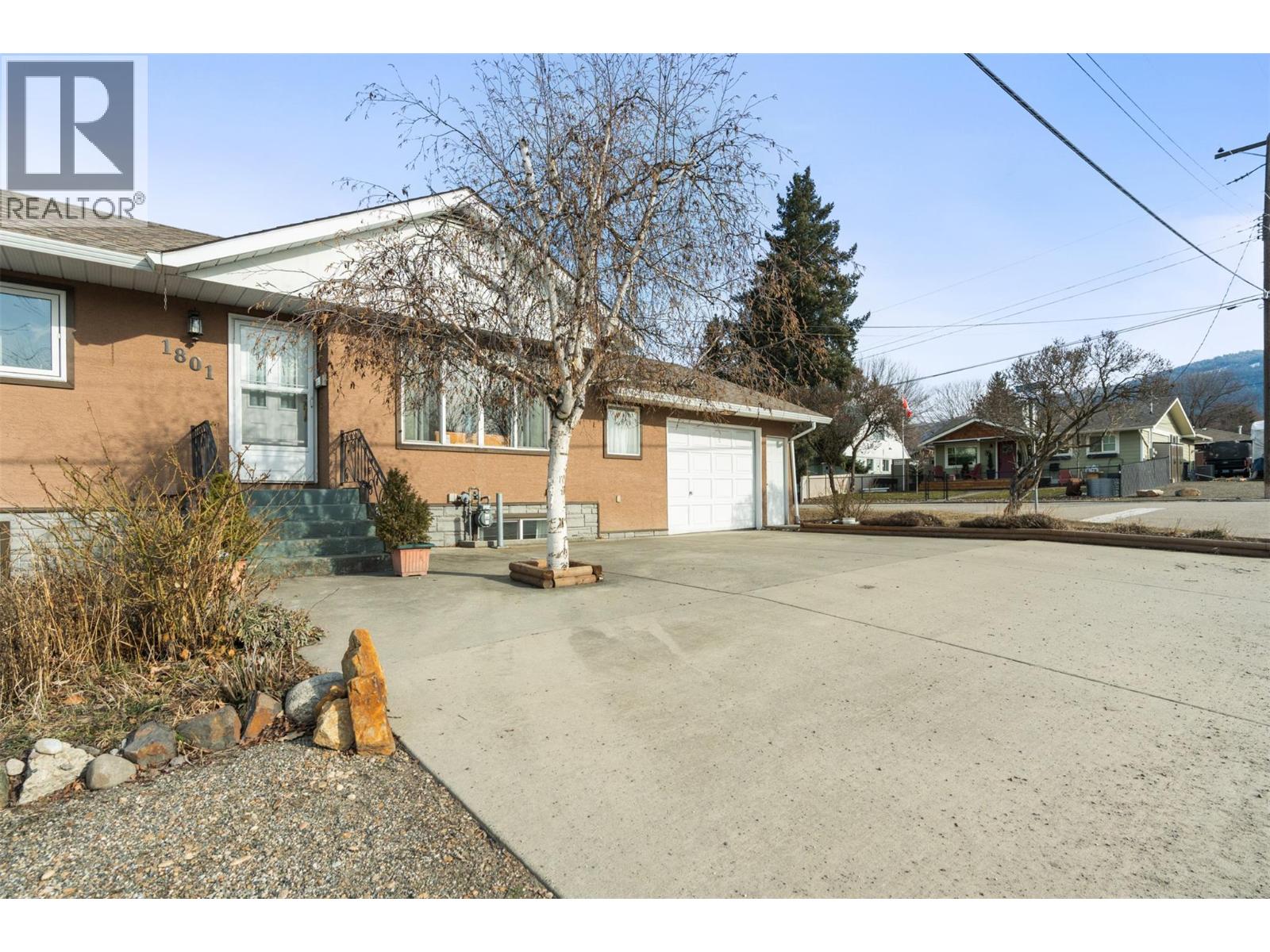 1801 35th Avenue, Vernon, British Columbia  V1T 2R9 - Photo 31 - 10377767