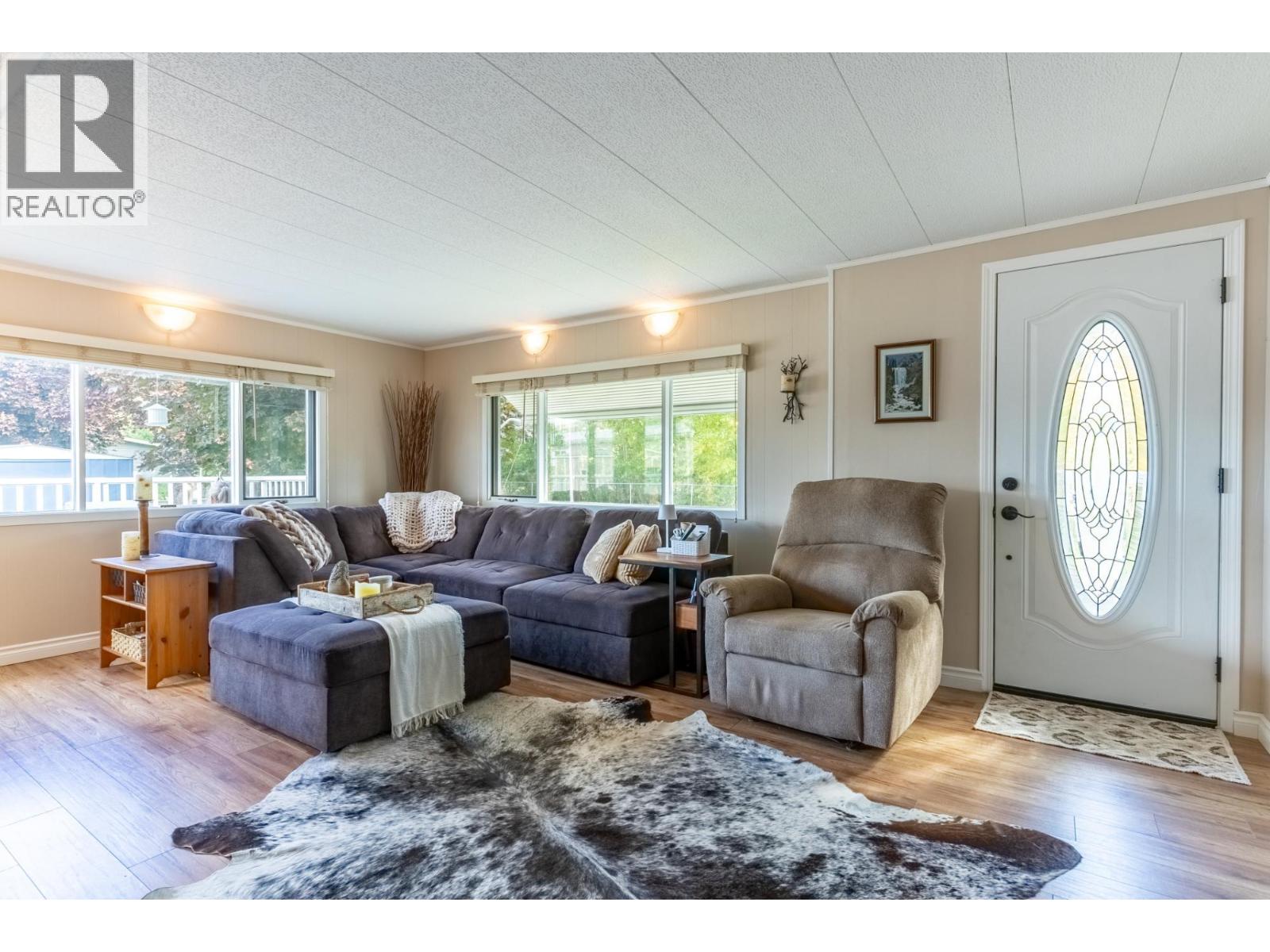 2400 Oakdale Way Unit# 87, Kamloops, British Columbia  V2B 6W7 - Photo 6 - 10377109