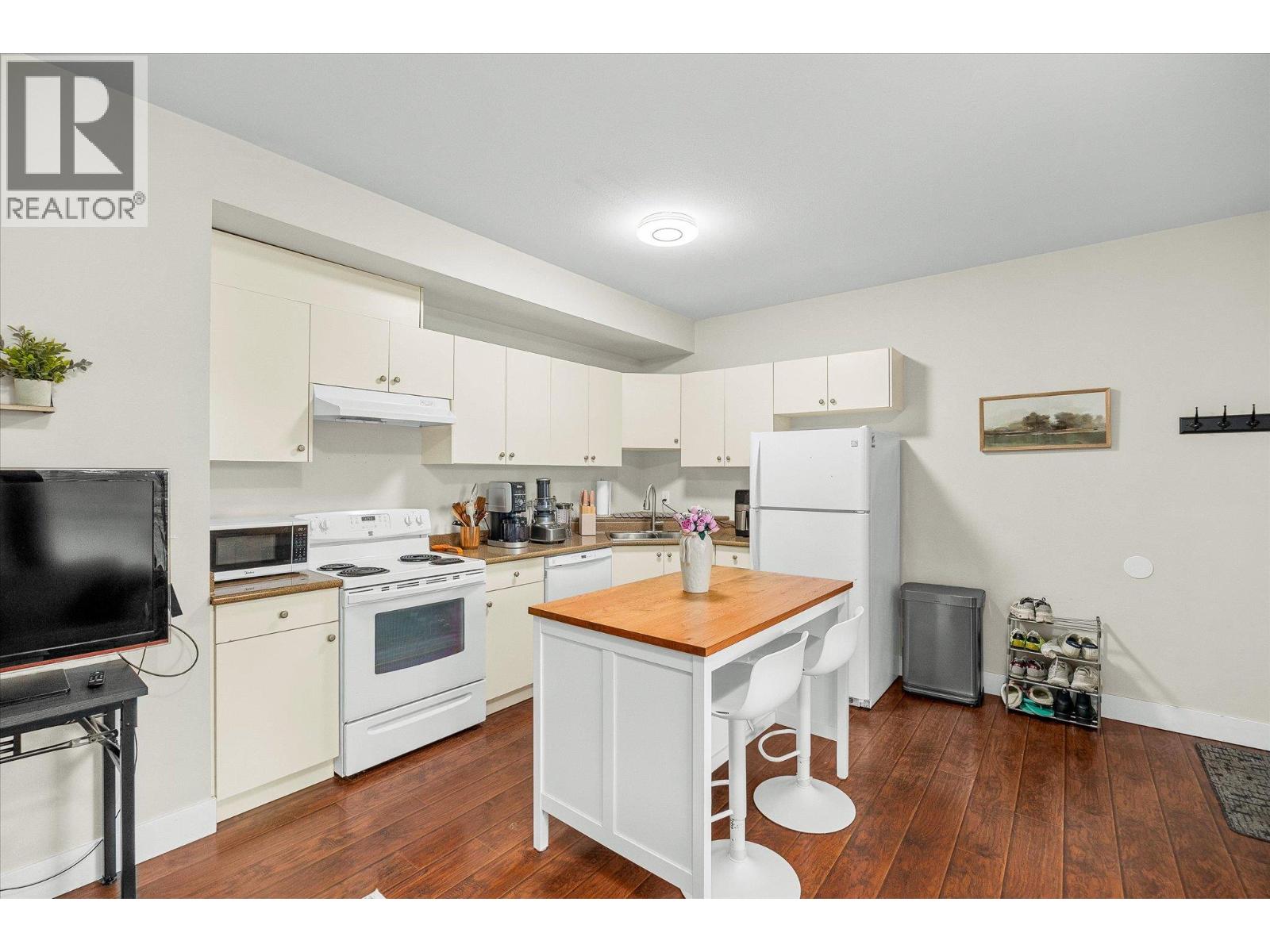 950 Rutland Road N, Kelowna, British Columbia  V1X 3B7 - Photo 37 - 10375810