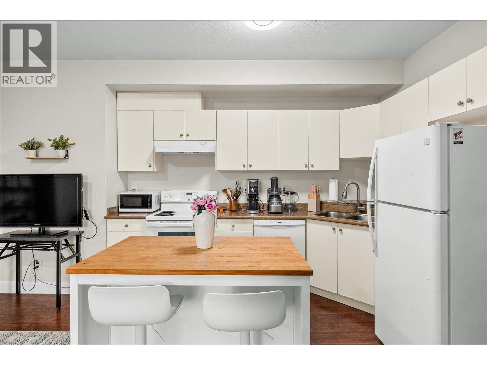 950 Rutland Road N, Kelowna, British Columbia  V1X 3B7 - Photo 38 - 10375810