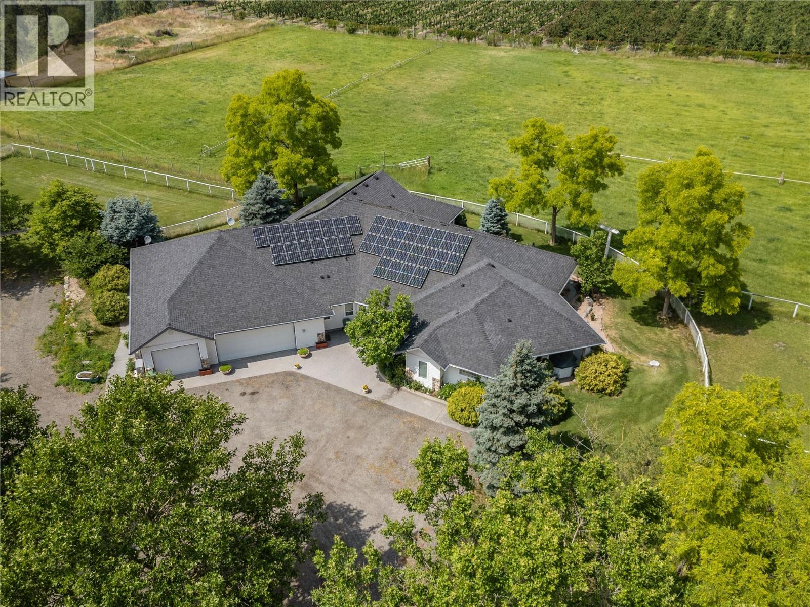 2457 Belgo Road, Kelowna, British Columbia  V1P 1E2 - Photo 1 - 10377729