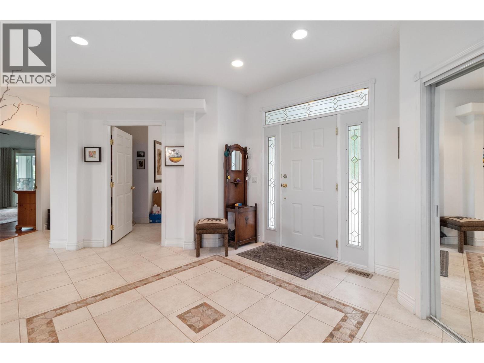 2457 Belgo Road, Kelowna, British Columbia  V1P 1E2 - Photo 8 - 10377729