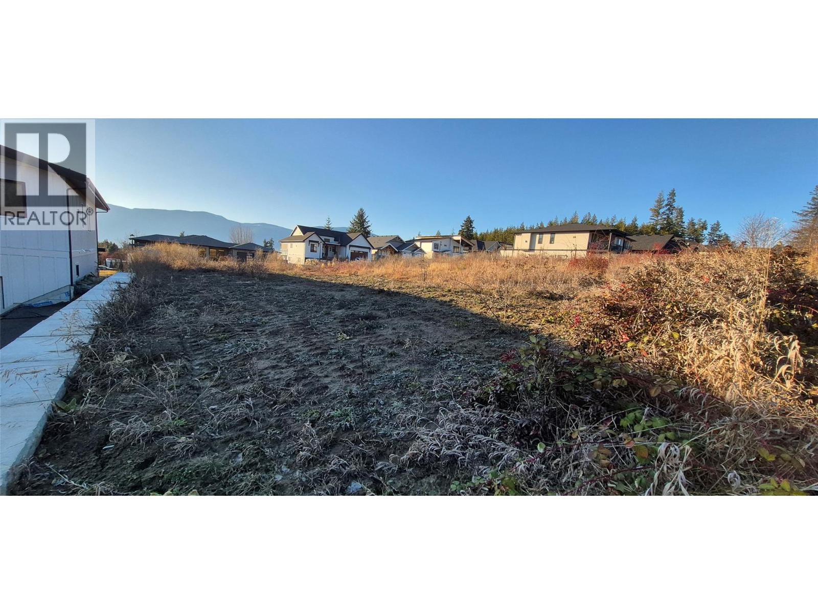 1860 35 Street Ne, Salmon Arm, British Columbia  V1E 1Z3 - Photo 10 - 10377554