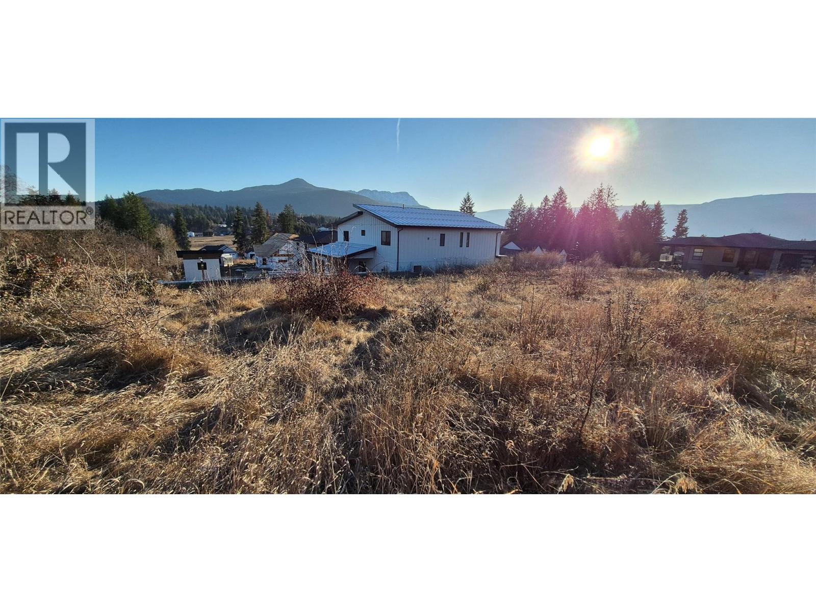 1860 35 Street Ne, Salmon Arm, British Columbia  V1E 1Z3 - Photo 13 - 10377554