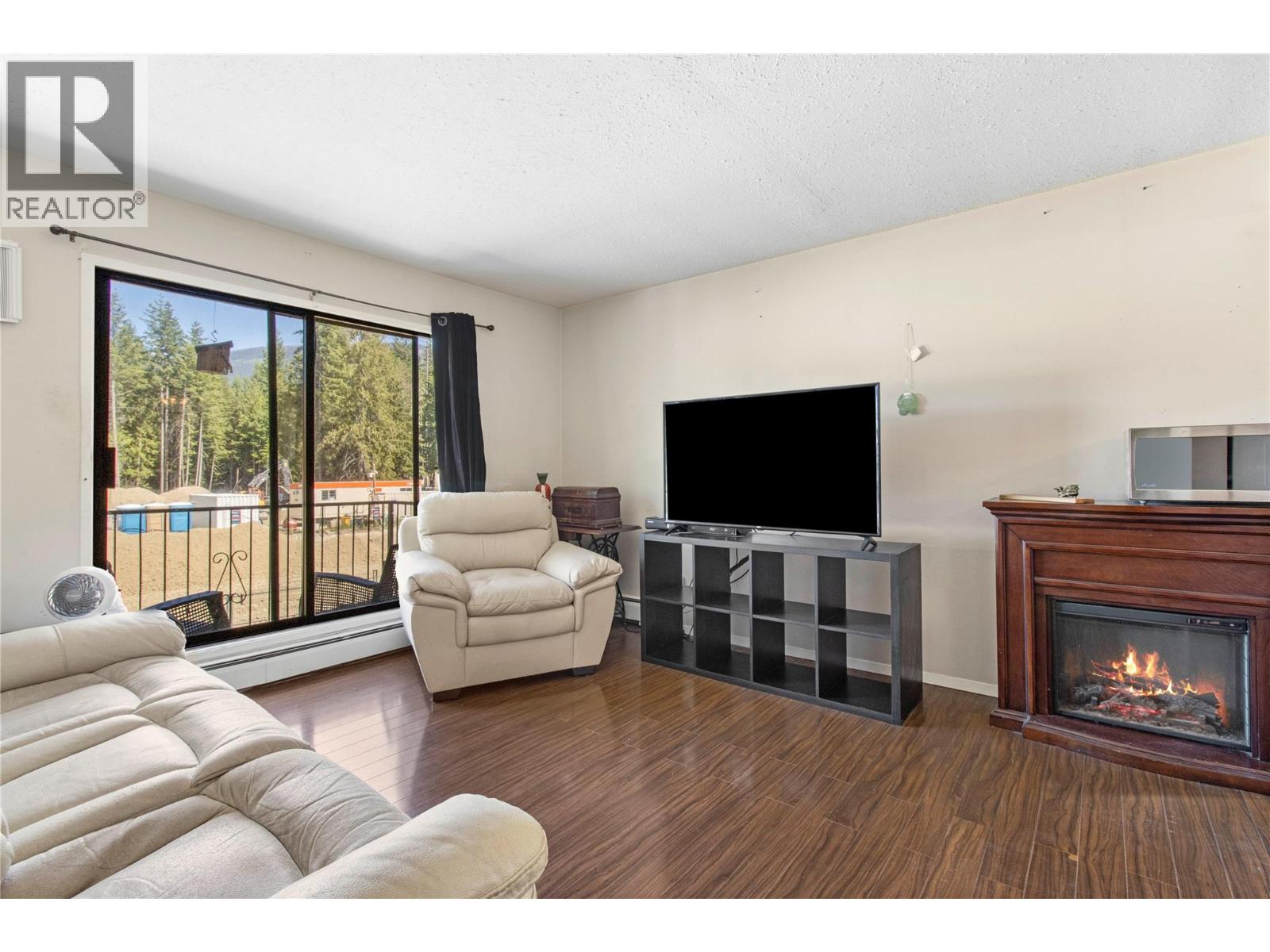 409 Main Street Unit# 204, Sicamous, British Columbia  V0E 2V0 - Photo 2 - 10377779