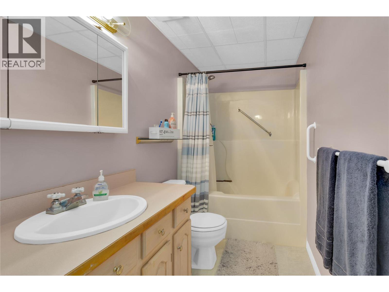 1341 Peachcliff Drive, Okanagan Falls, British Columbia  V0H 1R1 - Photo 38 - 10377836