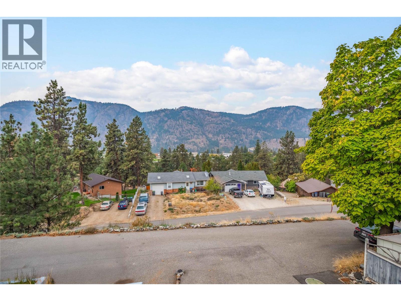 1341 Peachcliff Drive, Okanagan Falls, British Columbia  V0H 1R1 - Photo 8 - 10377836
