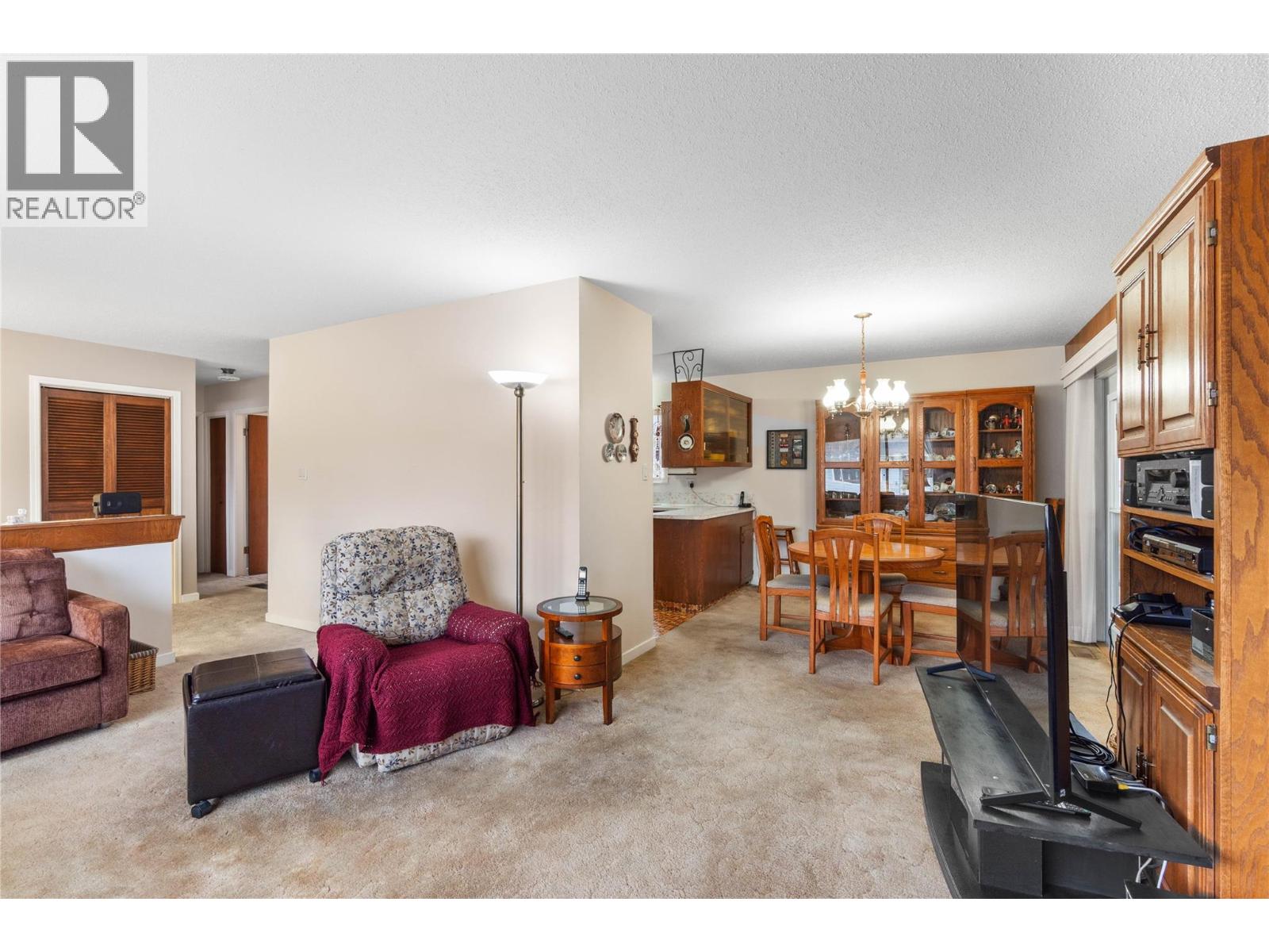 2627 Greenfield Avenue, Kamloops, British Columbia  V2B 4P9 - Photo 12 - 10377813