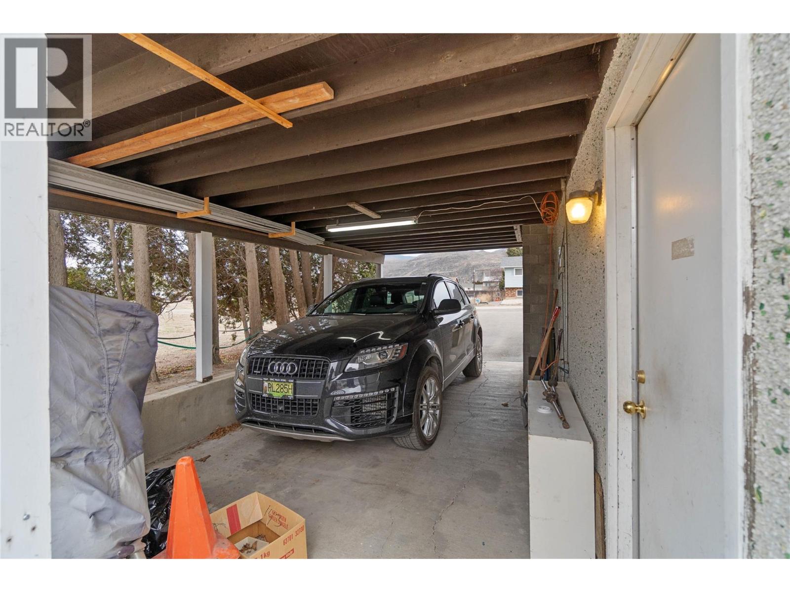 2627 Greenfield Avenue, Kamloops, British Columbia  V2B 4P9 - Photo 21 - 10377813