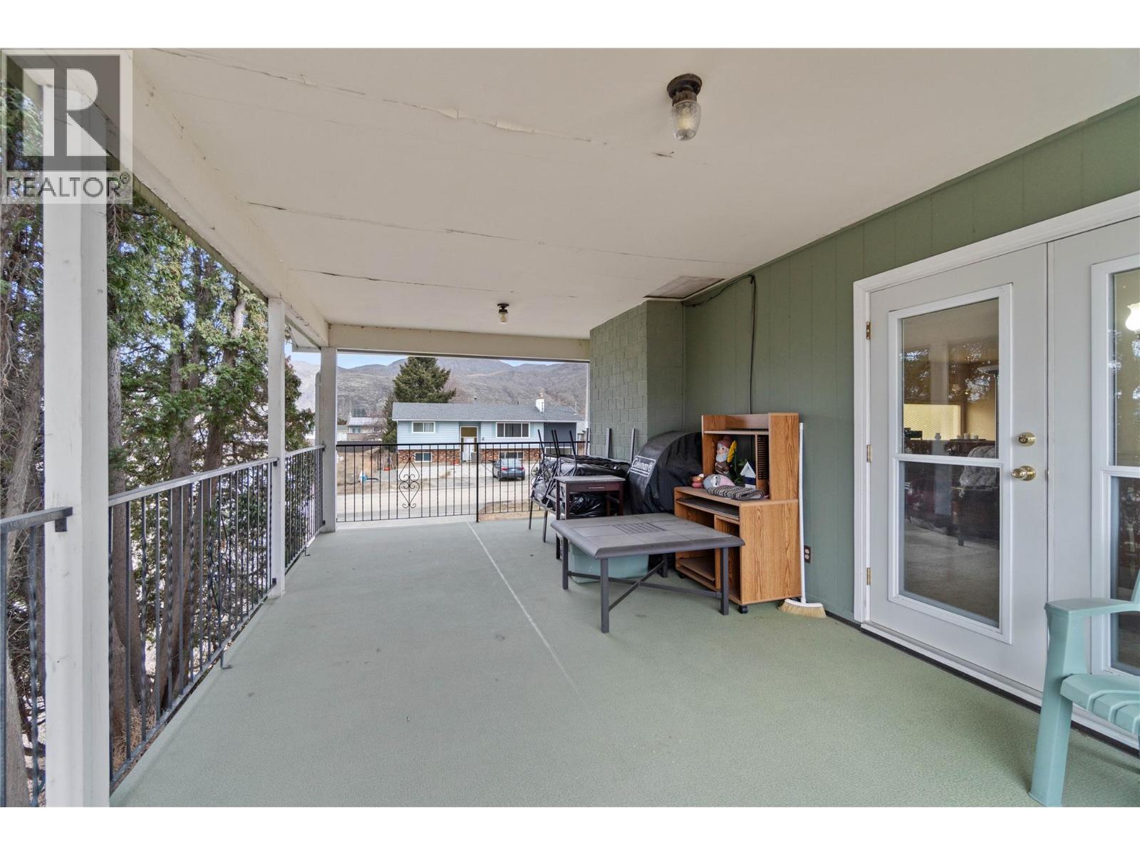 2627 Greenfield Avenue, Kamloops, British Columbia  V2B 4P9 - Photo 31 - 10377813