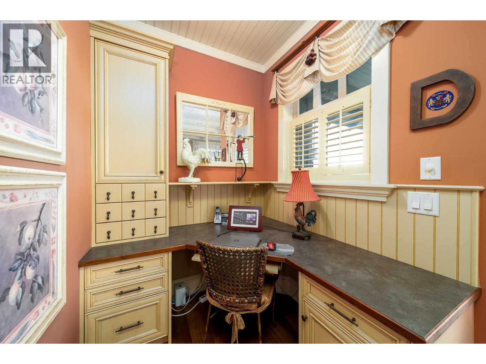 698 Arbor View Drive, Kelowna, British Columbia  V1W 4Z5 - Photo 17 - 10375813