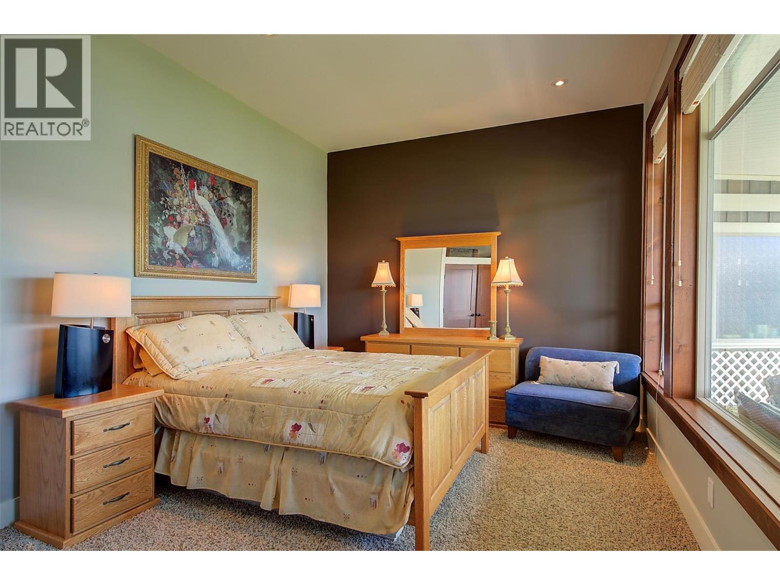 5824 Columbia Avenue, Peachland, British Columbia  V0H 1X4 - Photo 10 - 10377838