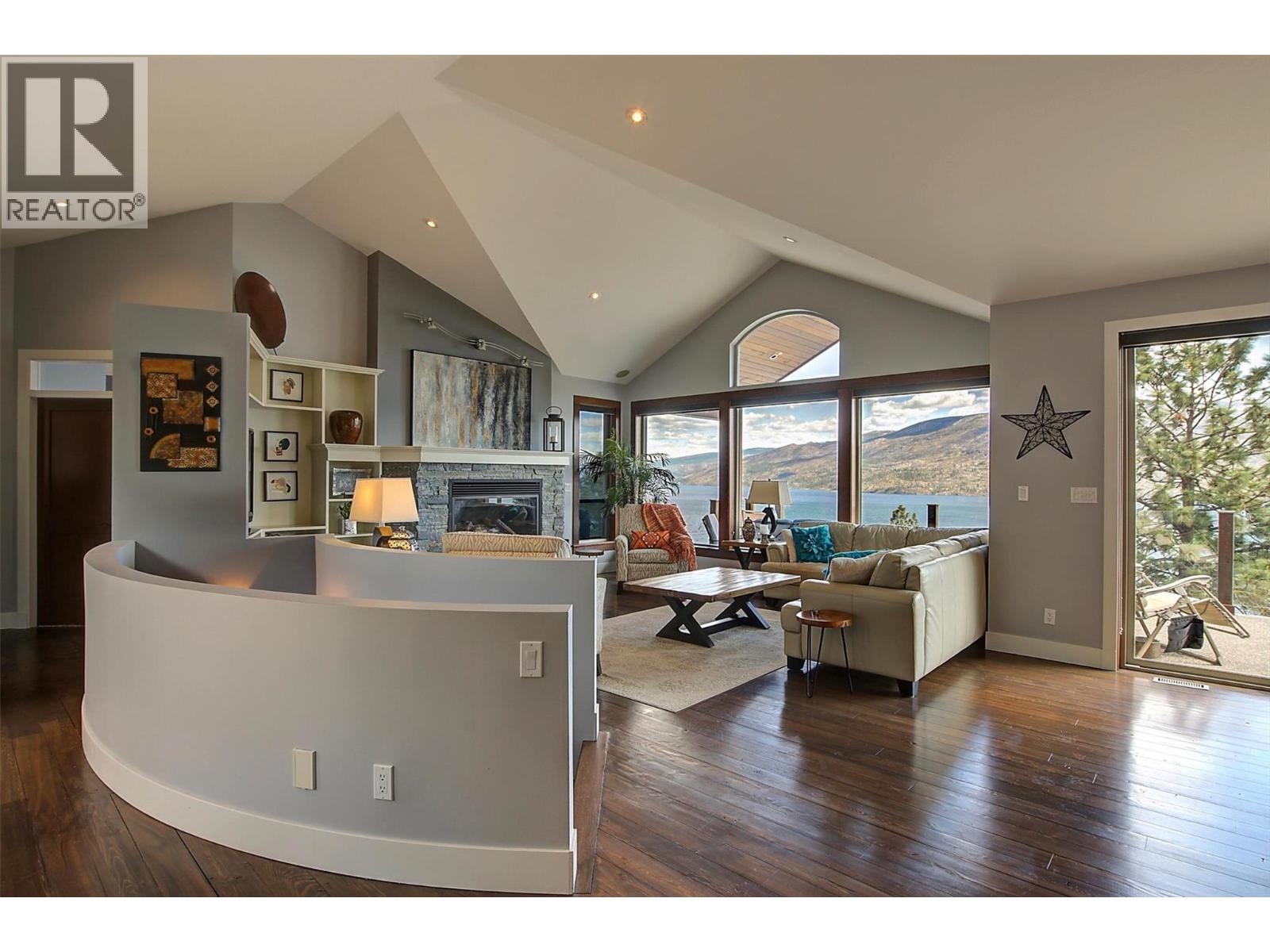 5824 Columbia Avenue, Peachland, British Columbia  V0H 1X4 - Photo 12 - 10377838