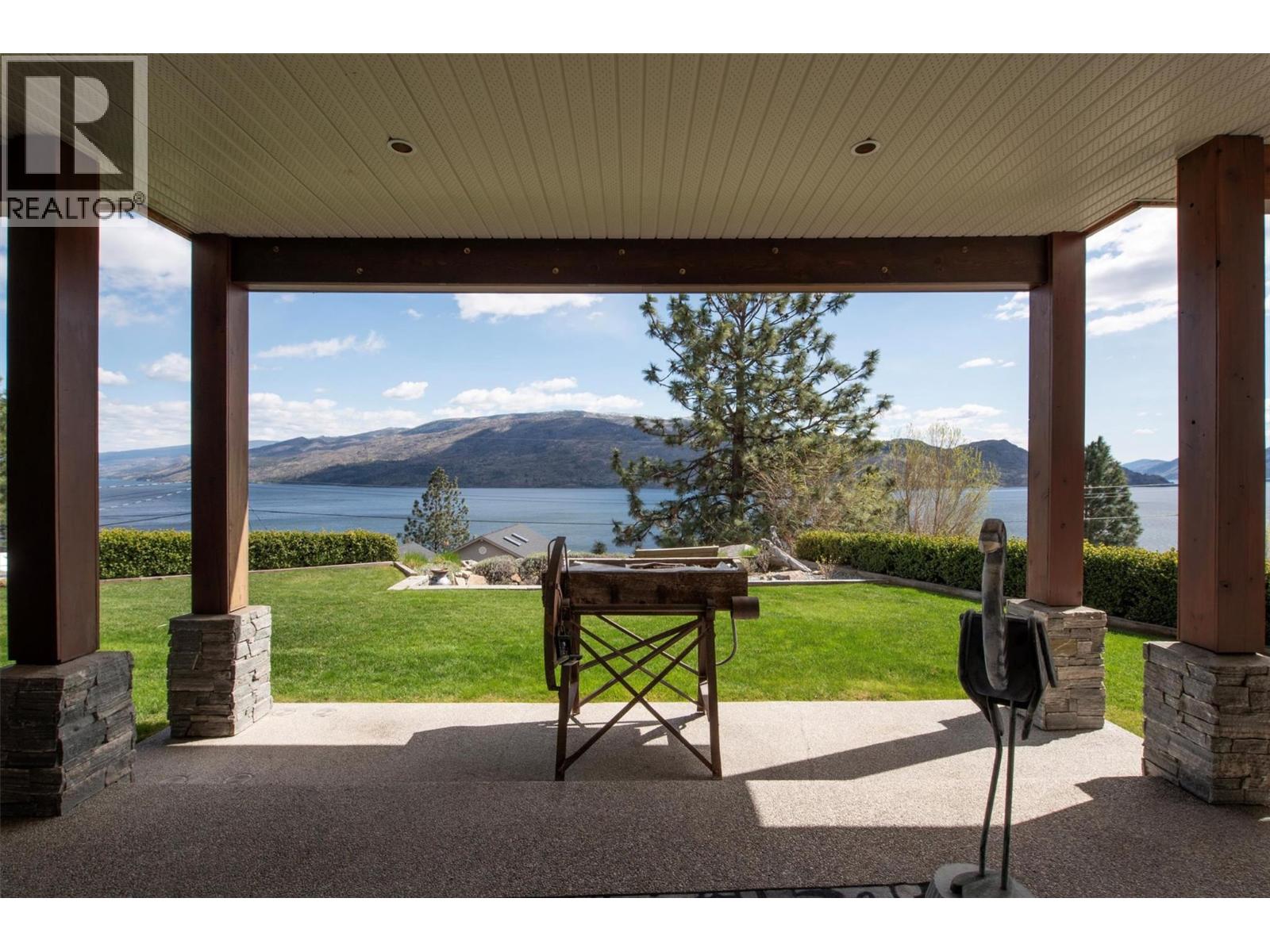 5824 Columbia Avenue, Peachland, British Columbia  V0H 1X4 - Photo 4 - 10377838