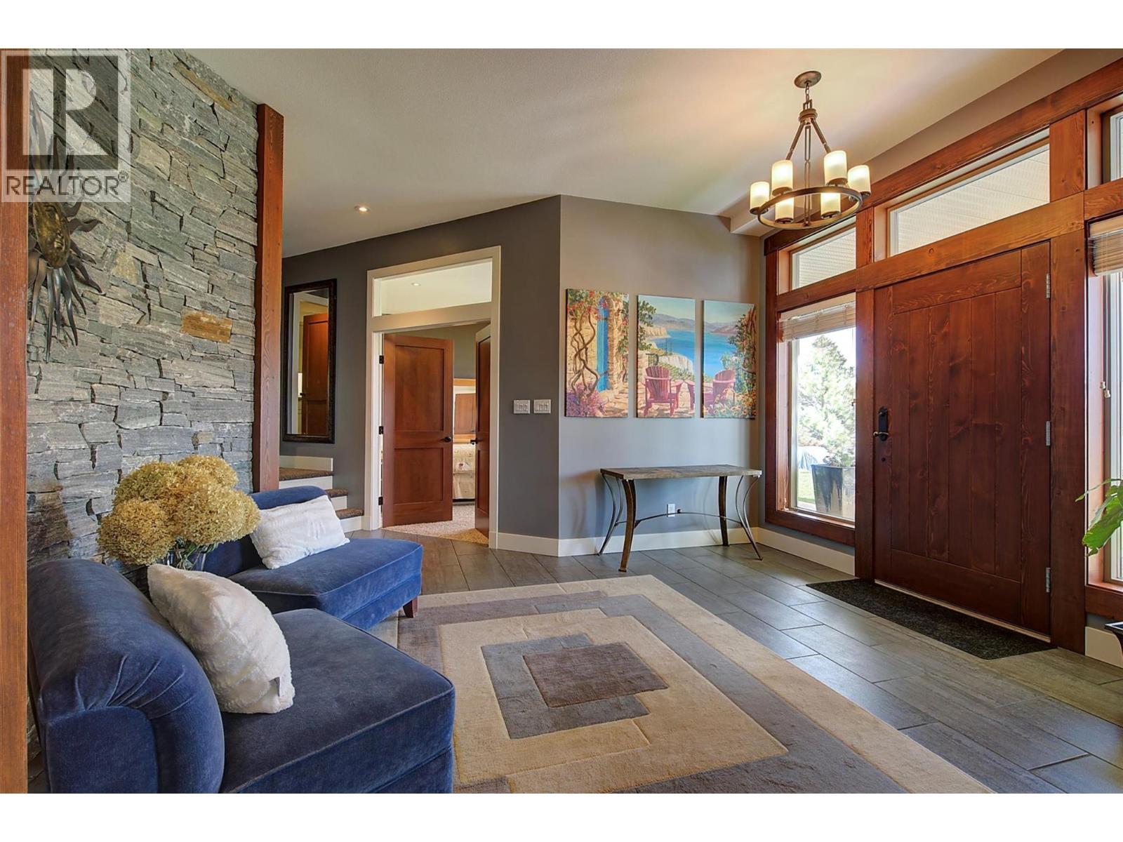 5824 Columbia Avenue, Peachland, British Columbia  V0H 1X4 - Photo 9 - 10377838