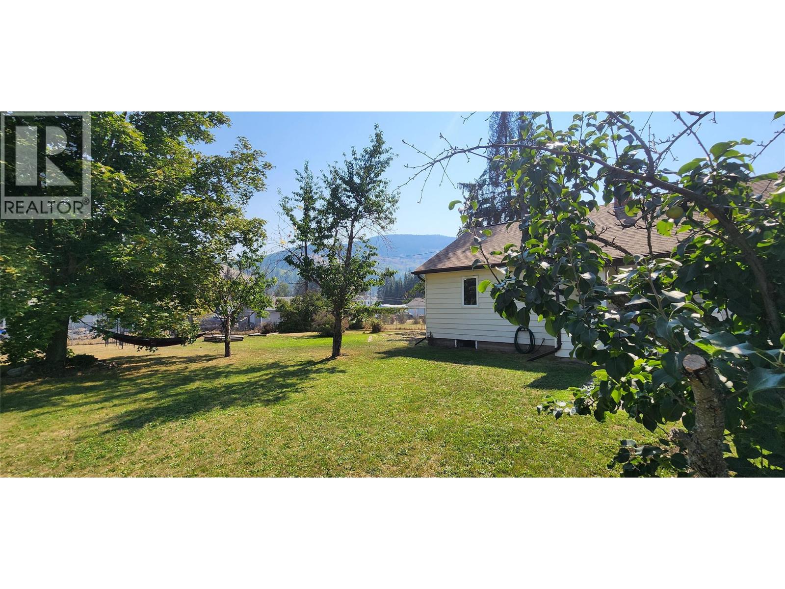 4960 Vernon Street, Grand Forks, British Columbia  V0H 1H5 - Photo 33 - 10377818