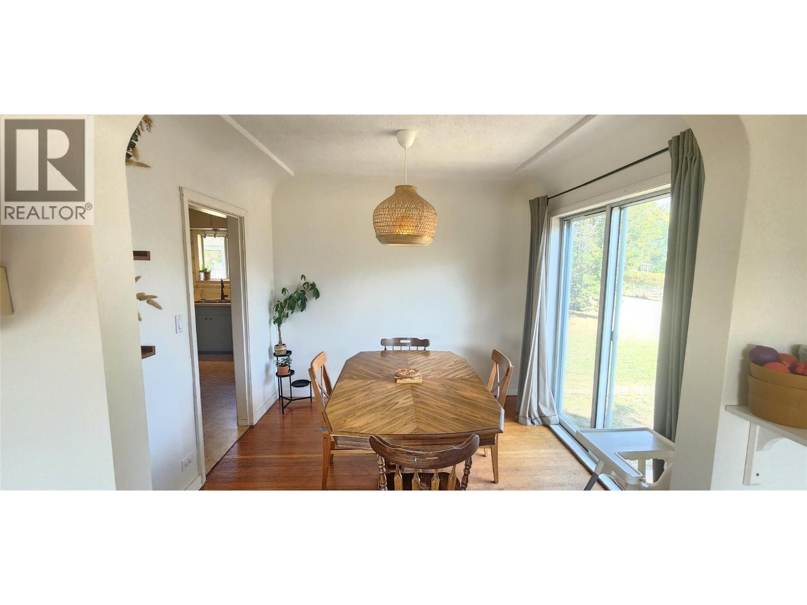 4960 Vernon Street, Grand Forks, British Columbia  V0H 1H5 - Photo 5 - 10377818