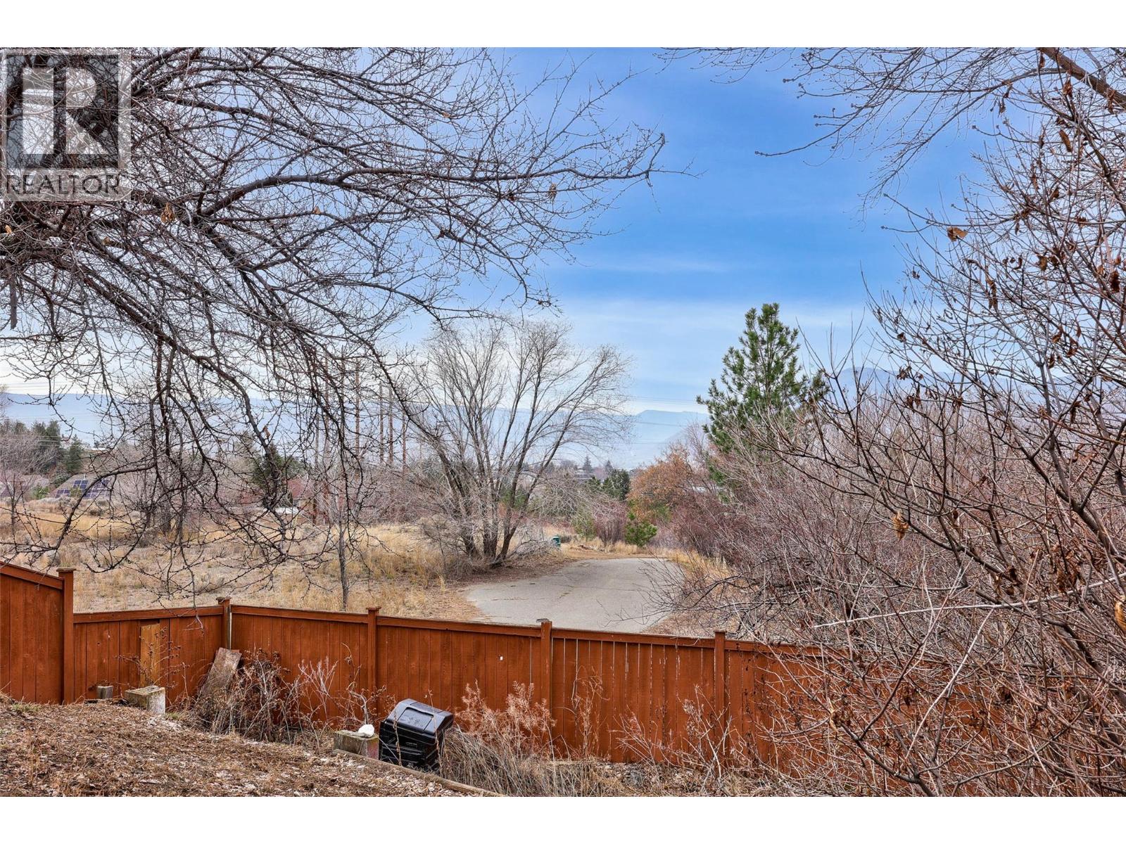 364 Waddington Drive, Kamloops, British Columbia  V2E 1M5 - Photo 29 - 10377680