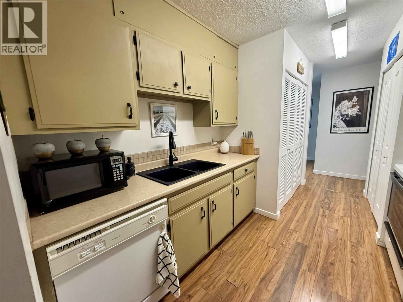 1665 Ufton Court Unit# 218, Kelowna, British Columbia  V1Y 8G7 - Photo 8 - 10377839