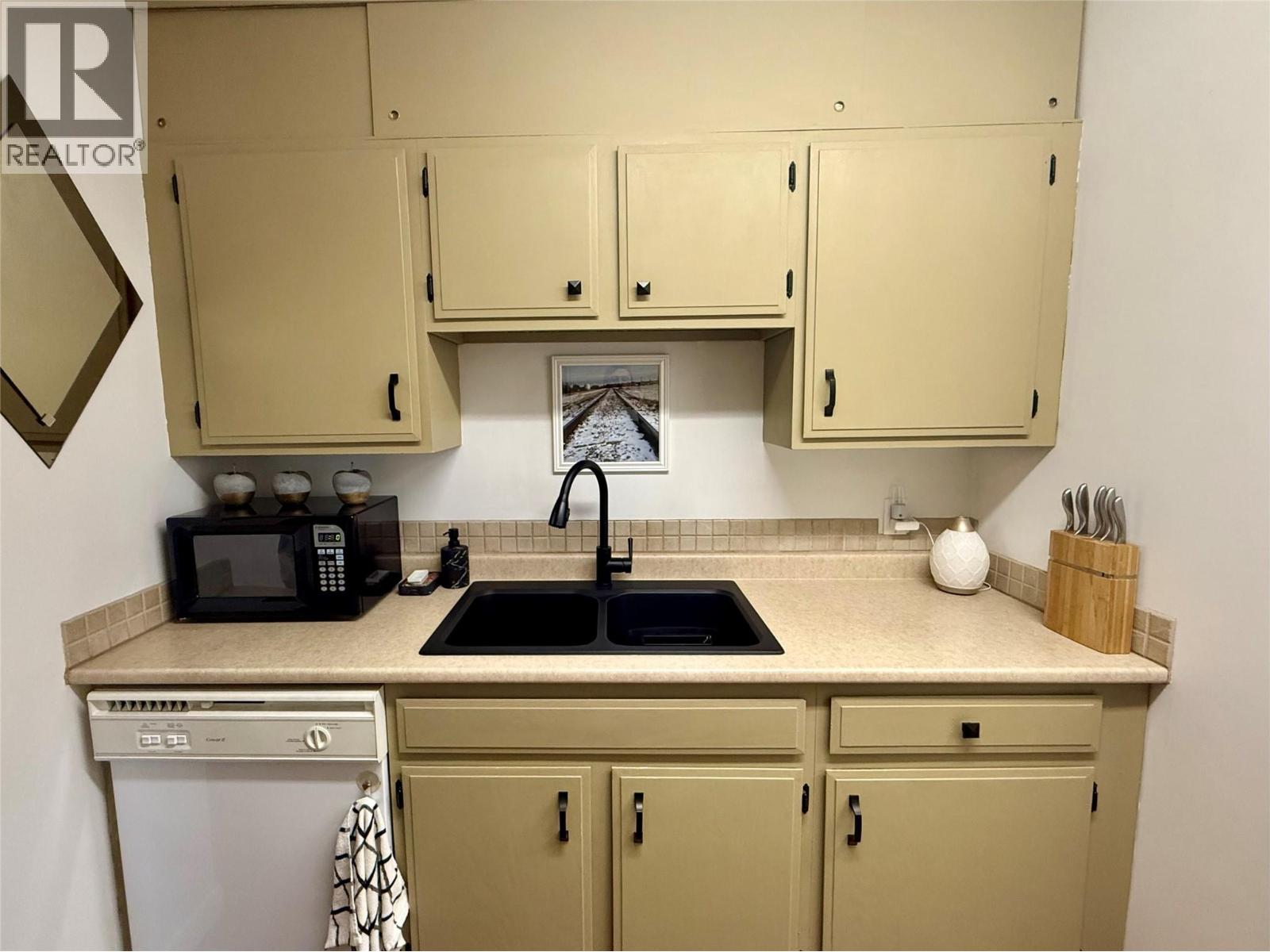 1665 Ufton Court Unit# 218, Kelowna, British Columbia  V1Y 8G7 - Photo 9 - 10377839