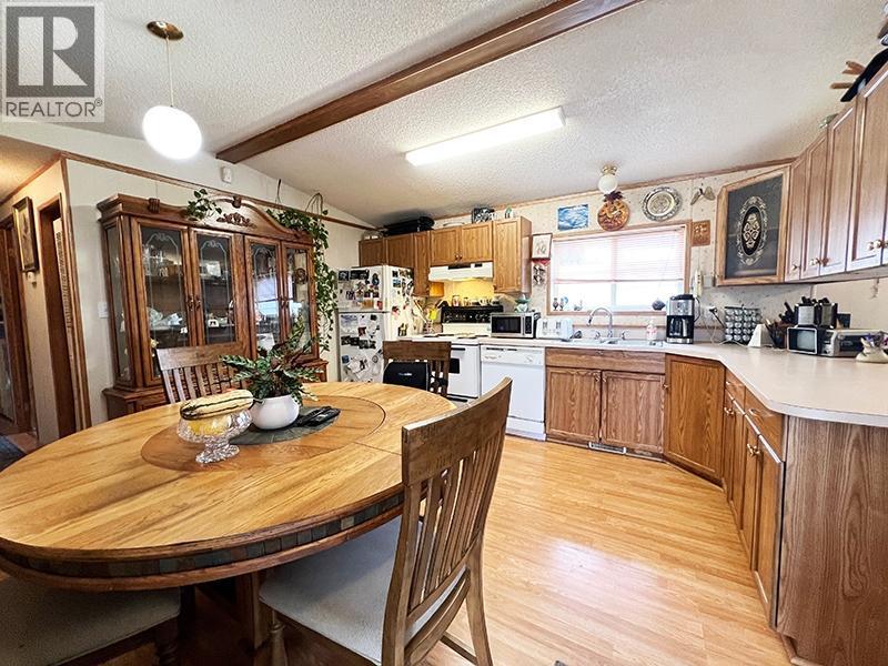 14 Pluto Drive, Kamloops, British Columbia  V2B 1A7 - Photo 2 - 10377759