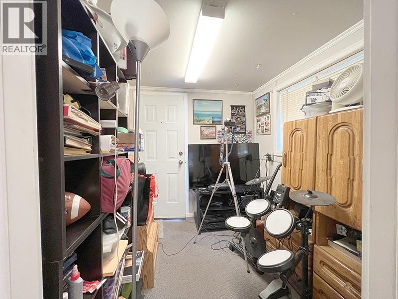 14 Pluto Drive, Kamloops, British Columbia  V2B 1A7 - Photo 9 - 10377759