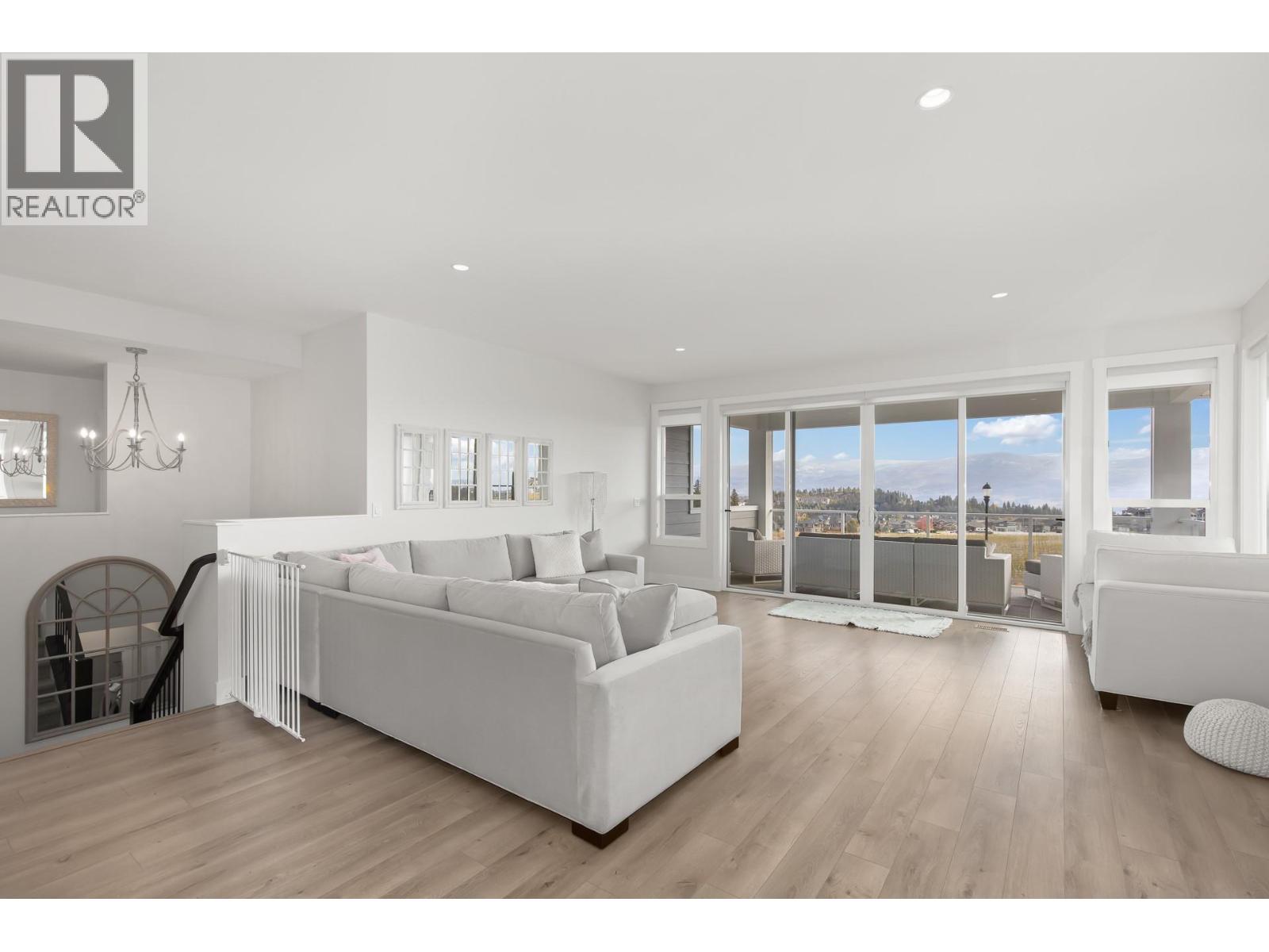 2612 Paramount Drive, West Kelowna, British Columbia  V4T 3N3 - Photo 11 - 10377745