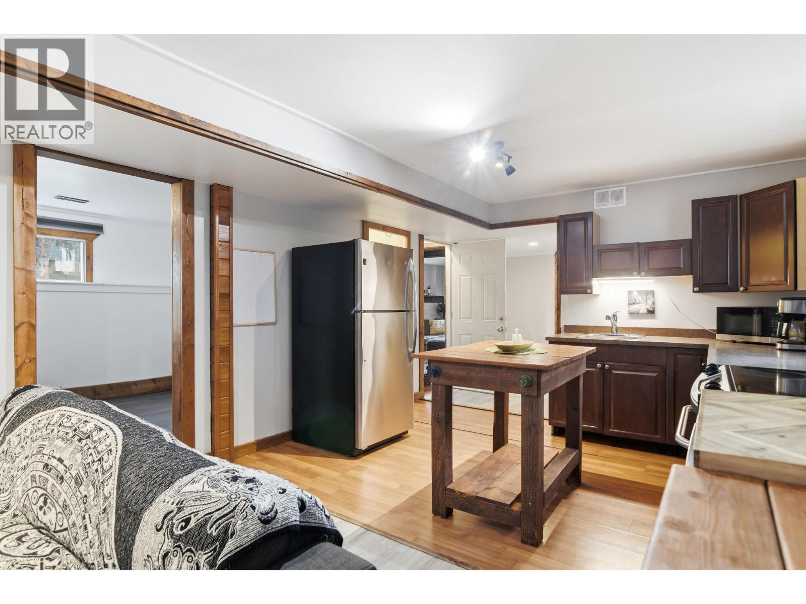 1734 Lynrick Road, Kelowna, British Columbia  V1P 1E9 - Photo 21 - 10377468