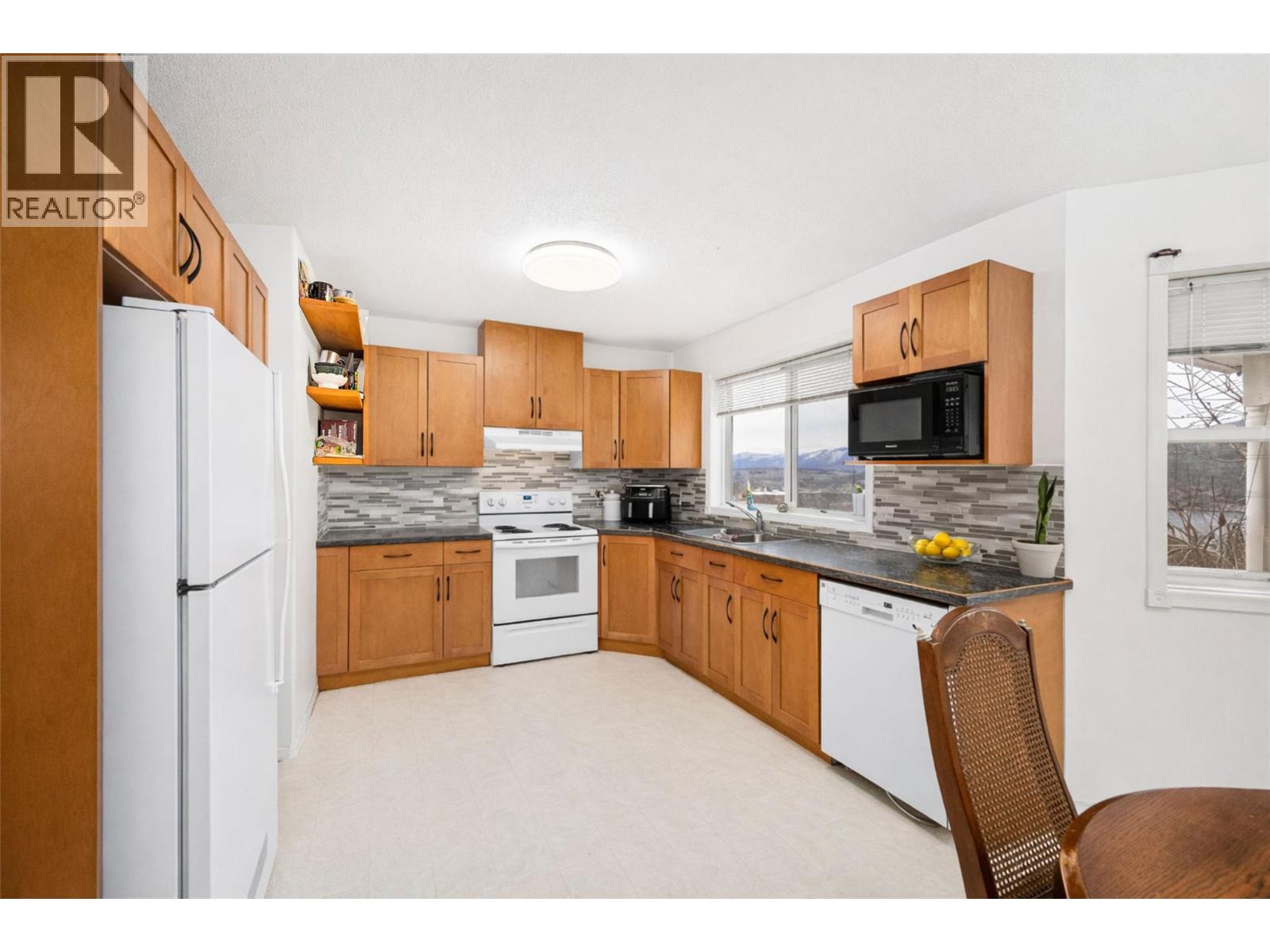 14286 Harmen Road, Lake Country, British Columbia  V4V 2B9 - Photo 6 - 10377112