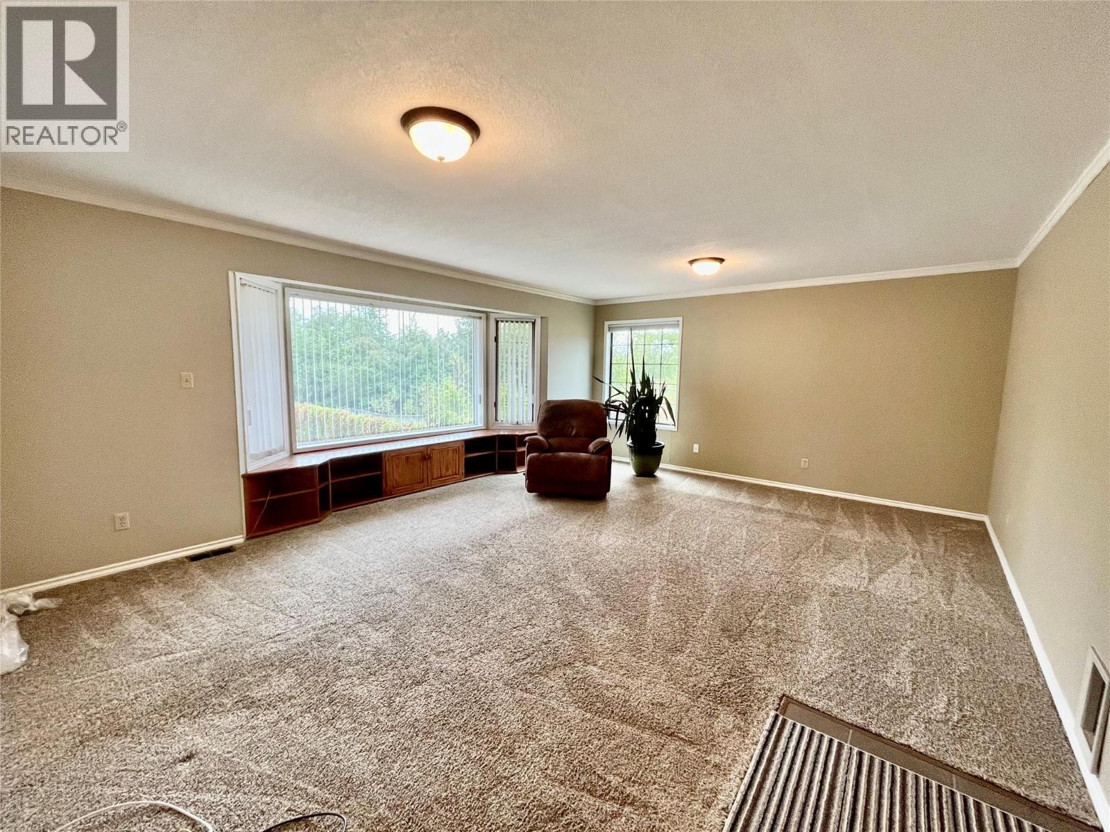 210 10th Avenue Nw, Nakusp, British Columbia  V0G 1R0 - Photo 15 - 10377700