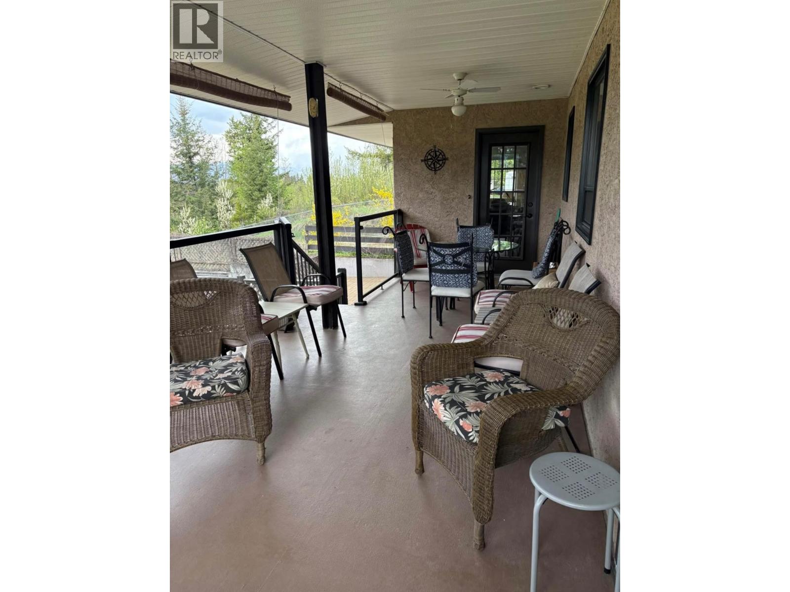 210 10th Avenue Nw, Nakusp, British Columbia  V0G 1R0 - Photo 35 - 10377700