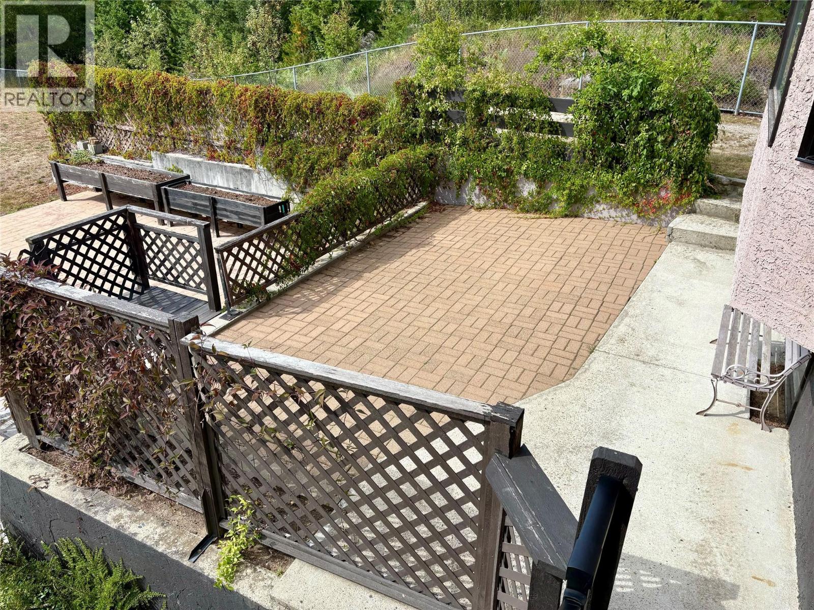 210 10th Avenue Nw, Nakusp, British Columbia  V0G 1R0 - Photo 36 - 10377700