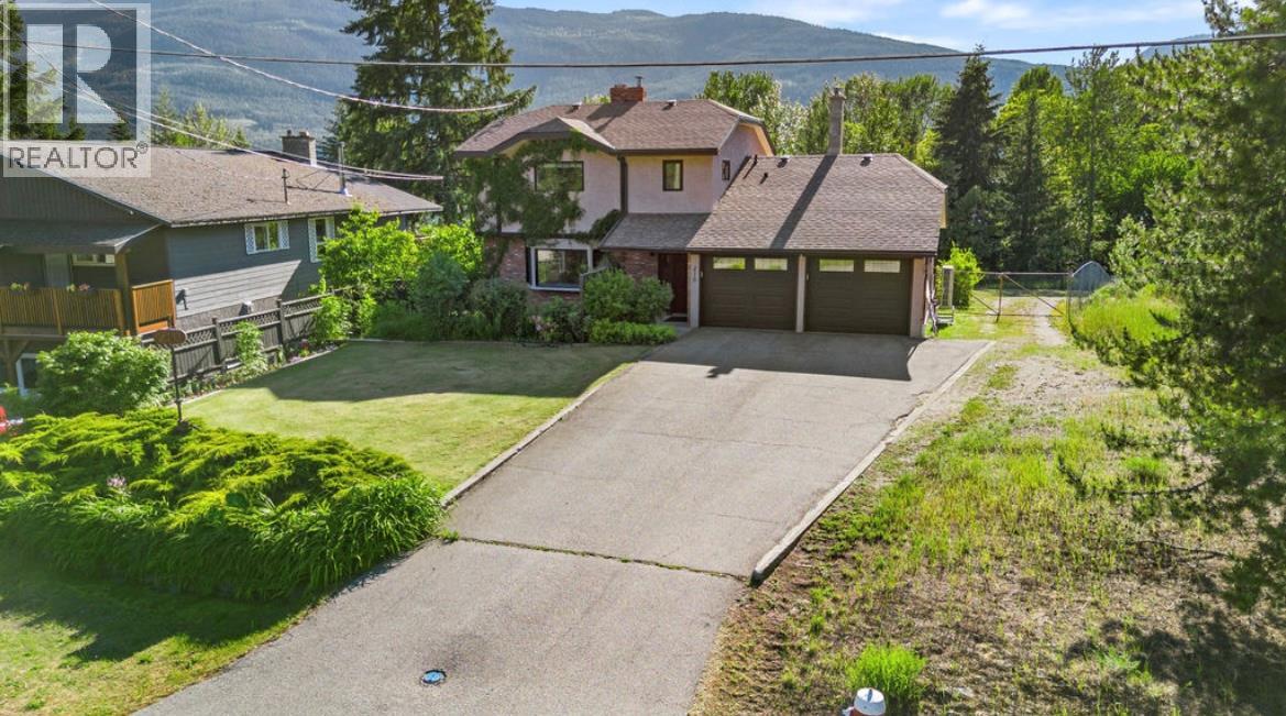 210 10th Avenue Nw, Nakusp, British Columbia  V0G 1R0 - Photo 49 - 10377700