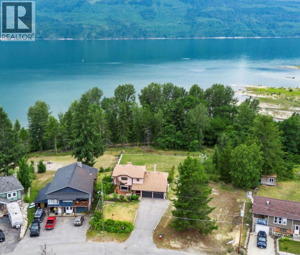 210 10th Avenue Nw, Nakusp, British Columbia  V0G 1R0 - Photo 52 - 10377700